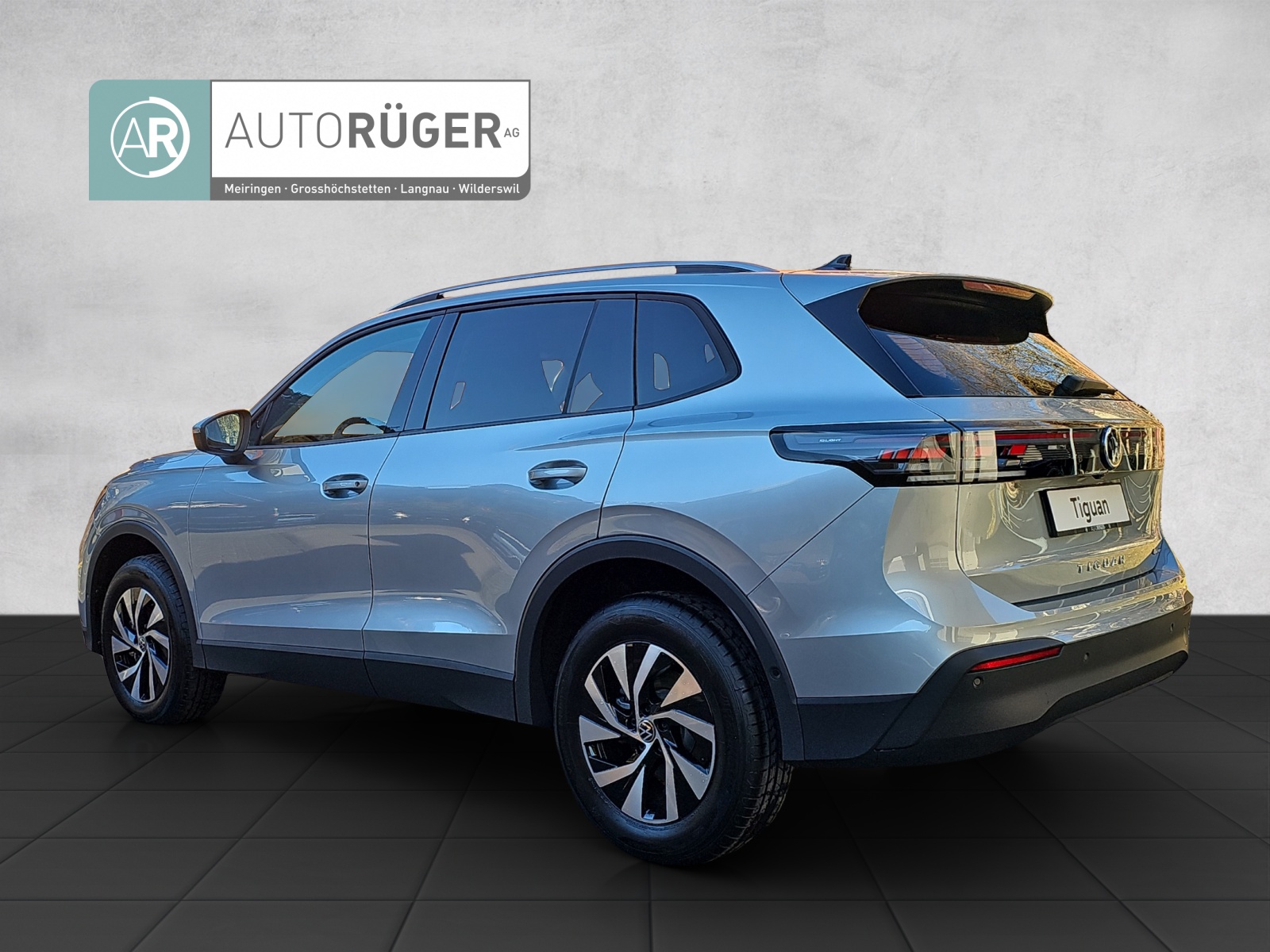 VW Tiguan 2.0 TSI DSG United 4Motion-image-3