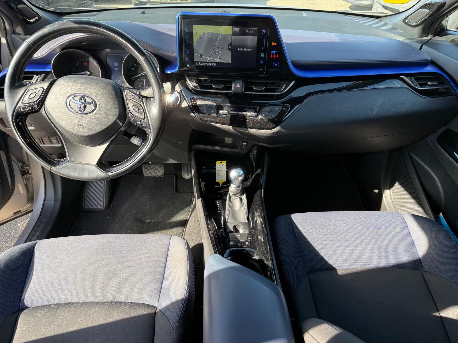 TOYOTA C-HR 1.8 VVTi HSD Style-image-9