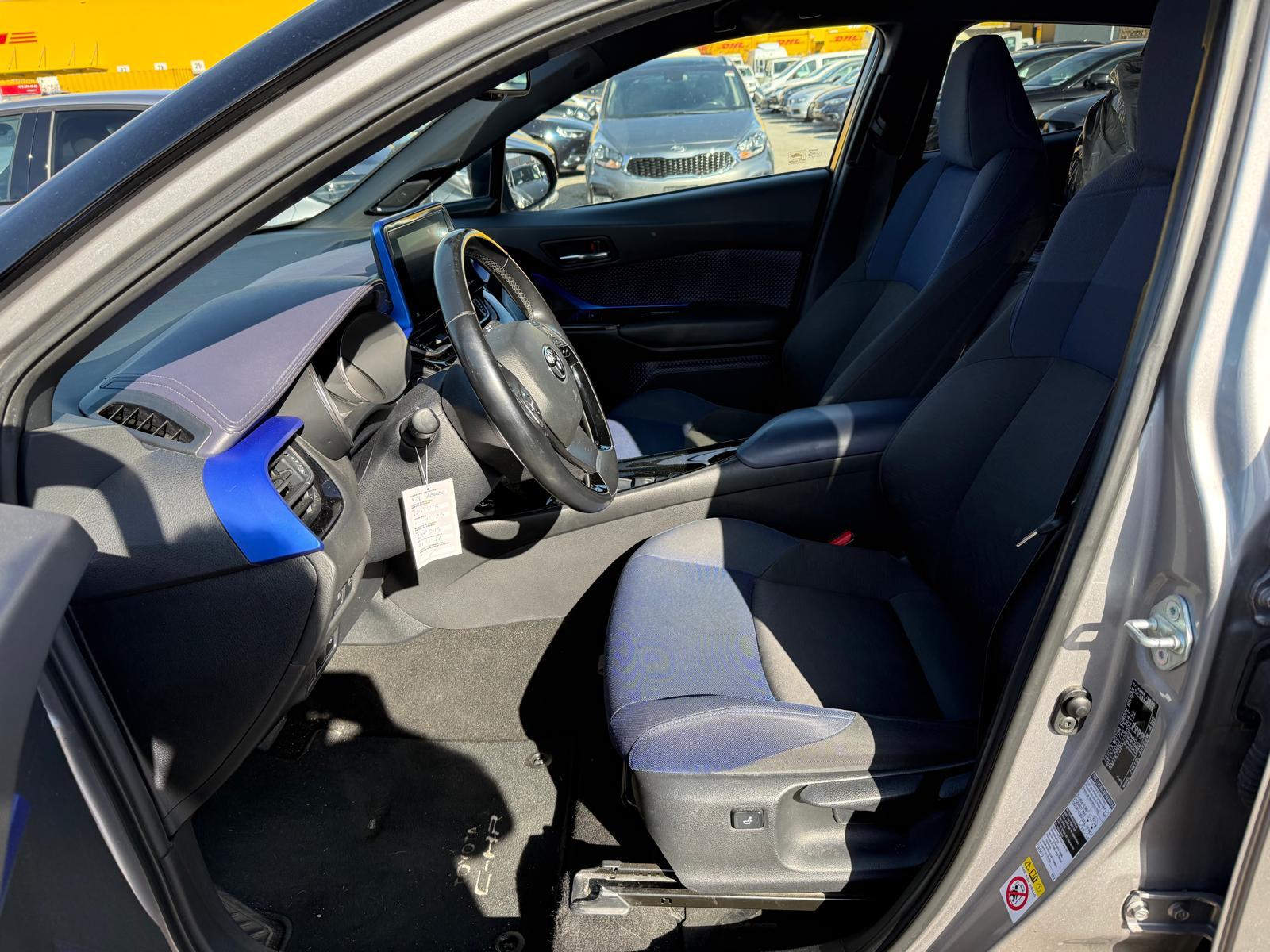 TOYOTA C-HR 1.8 VVTi HSD Style-image-8