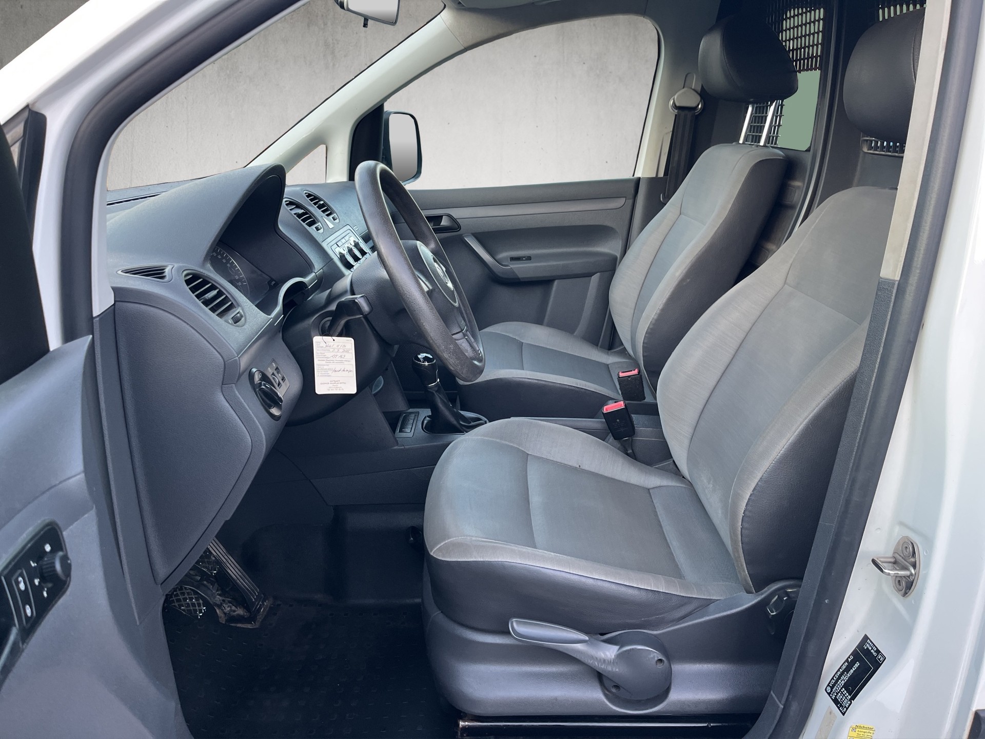 VW Caddy 2.0 TDI 4Motion-image-9