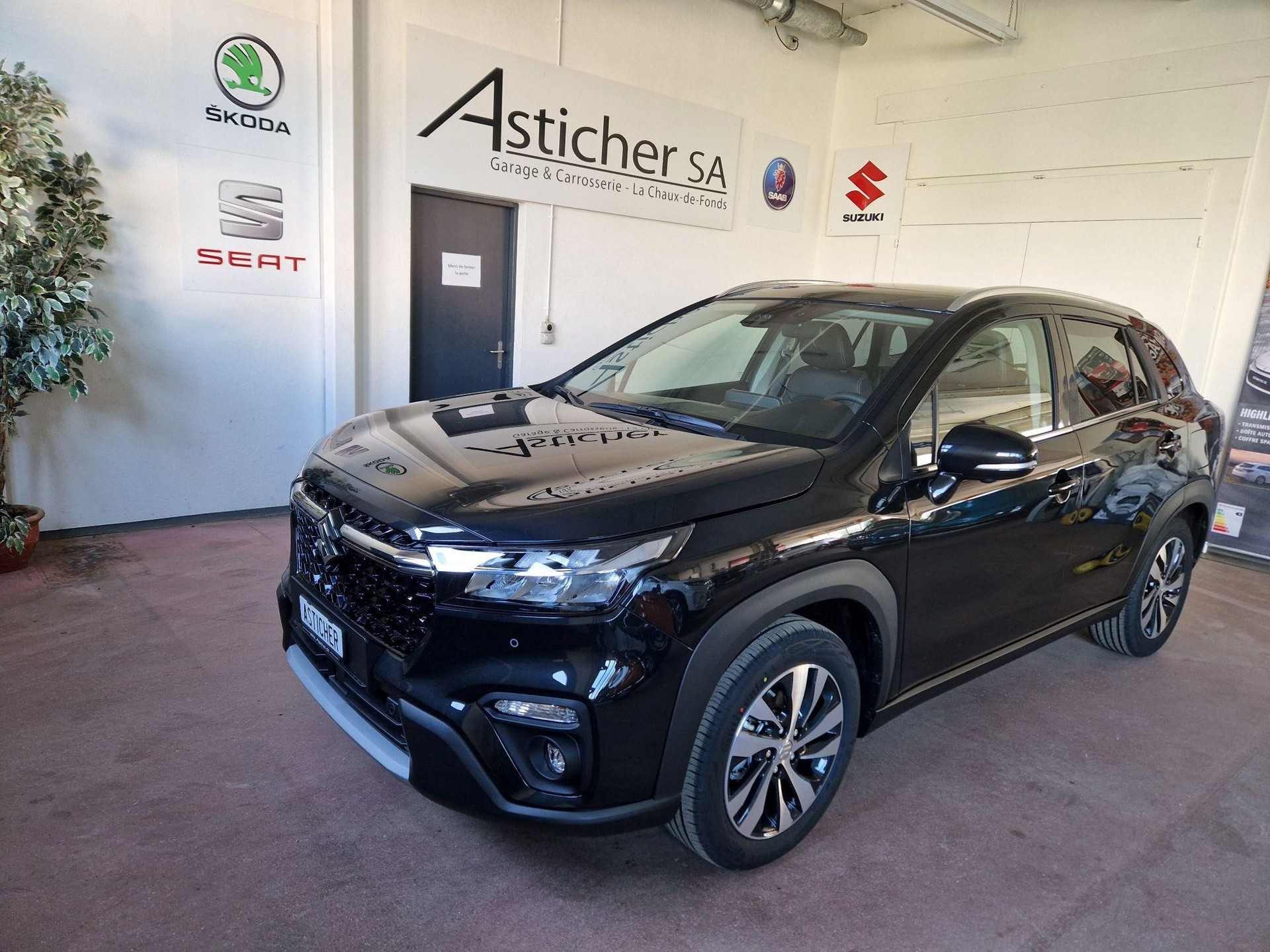 SUZUKI S-Cross 1.5 Compact Top Hybrid 4x4