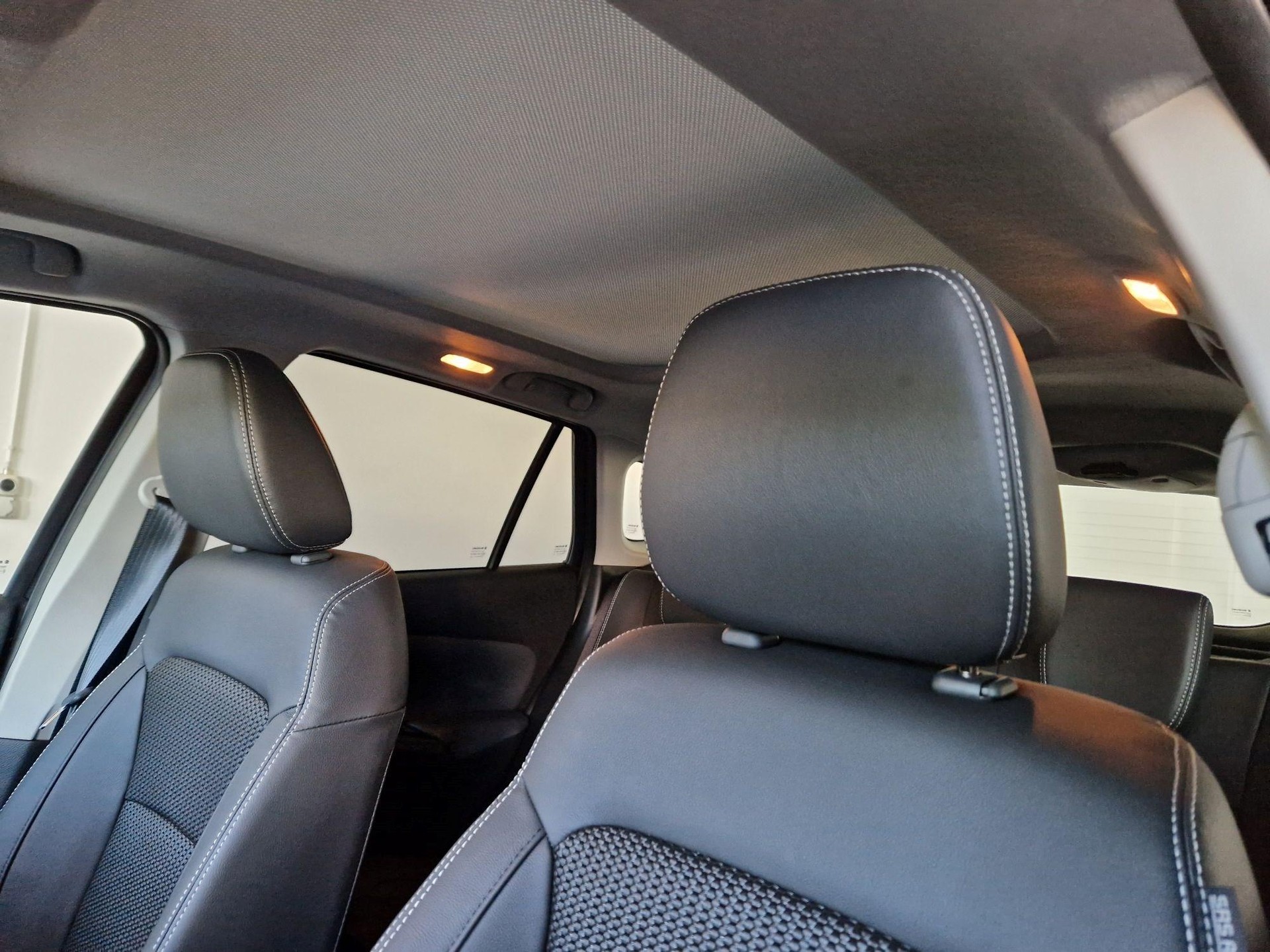 SUZUKI S-Cross 1.5 Compact Top Hybrid 4x4-image-11