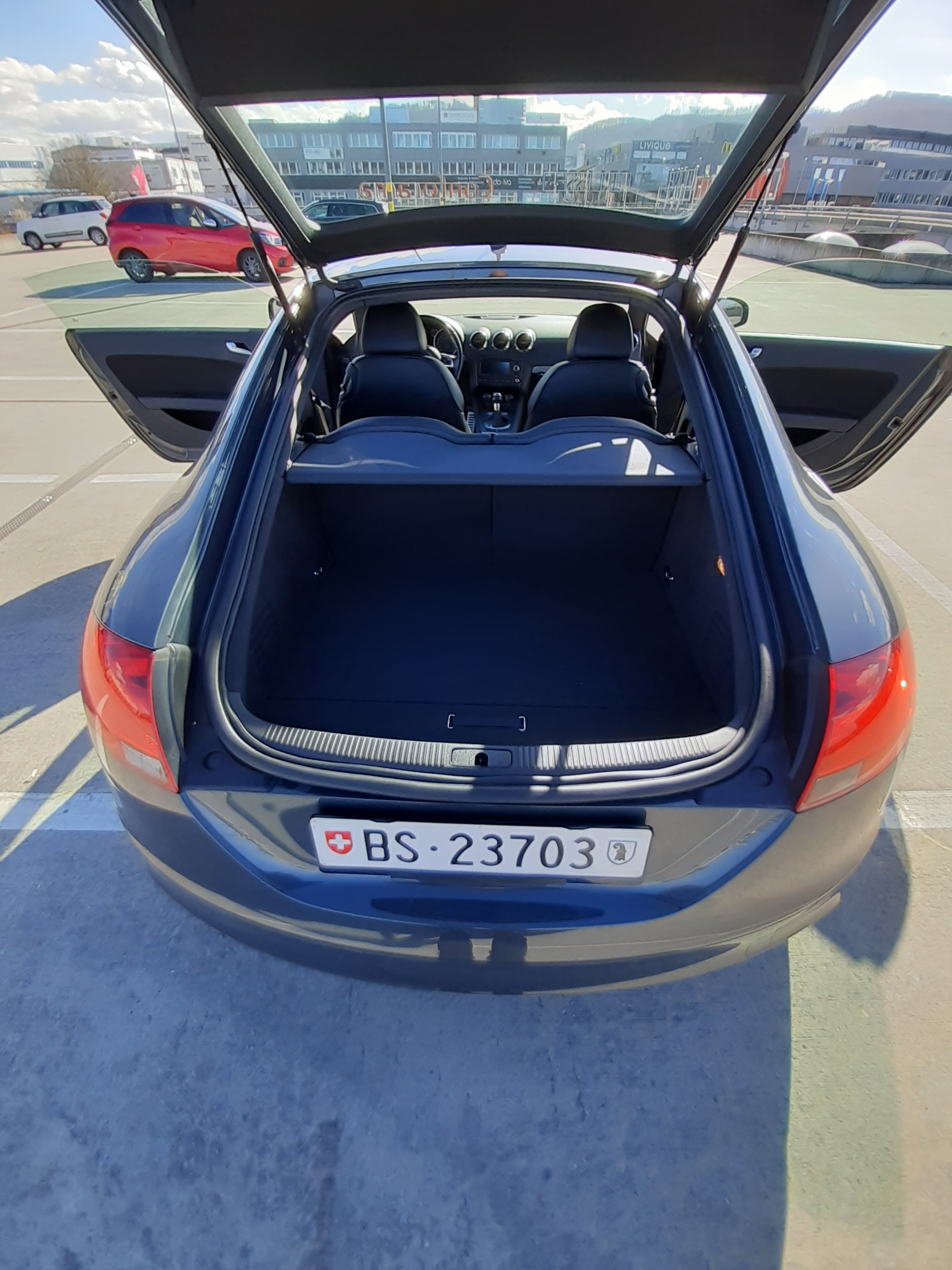 AUDI TT Coupé 2.0 TFSI Style S-tronic-image-6