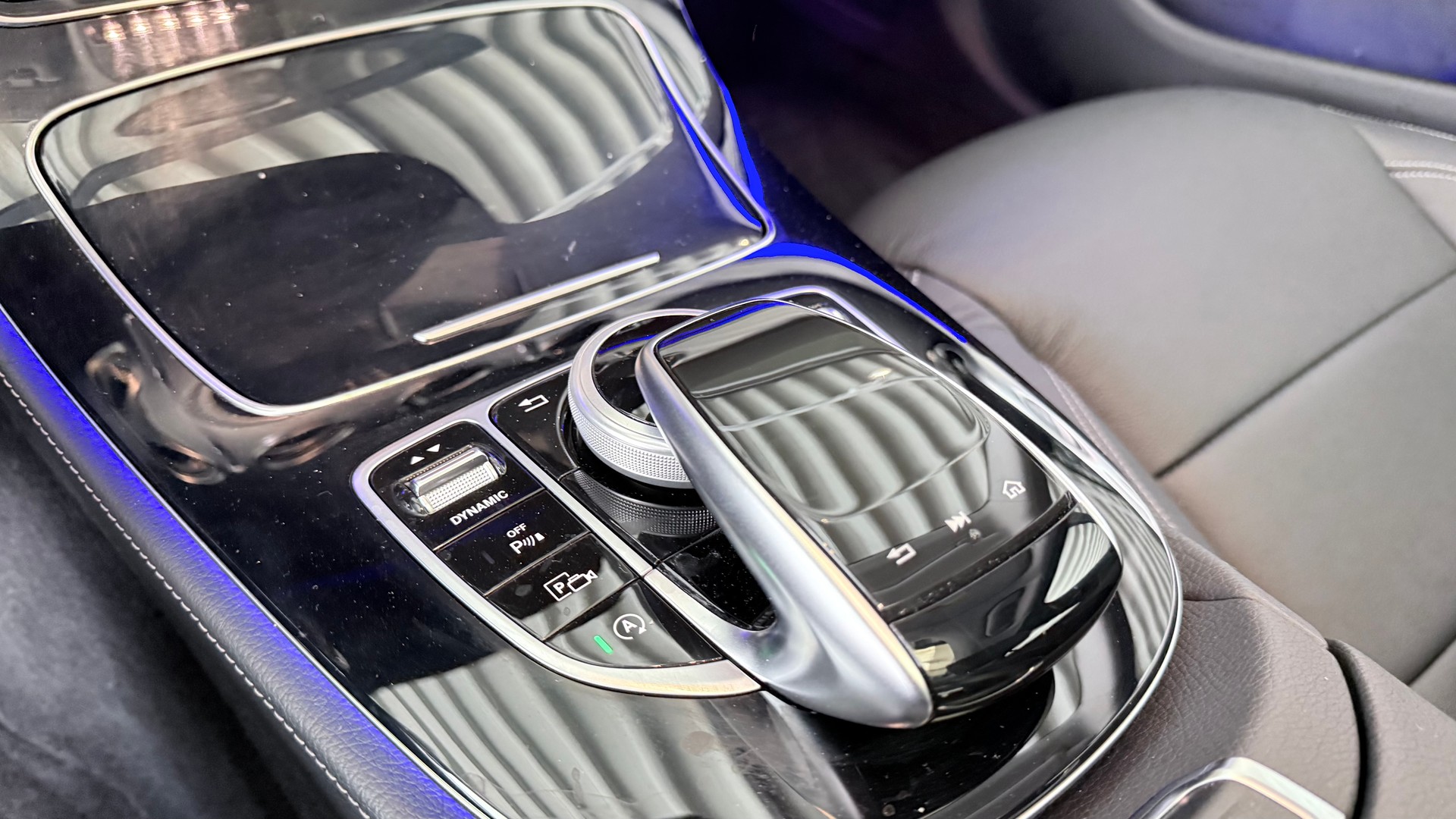MERCEDES-BENZ E 450 Avantgarde 4matic-image-14