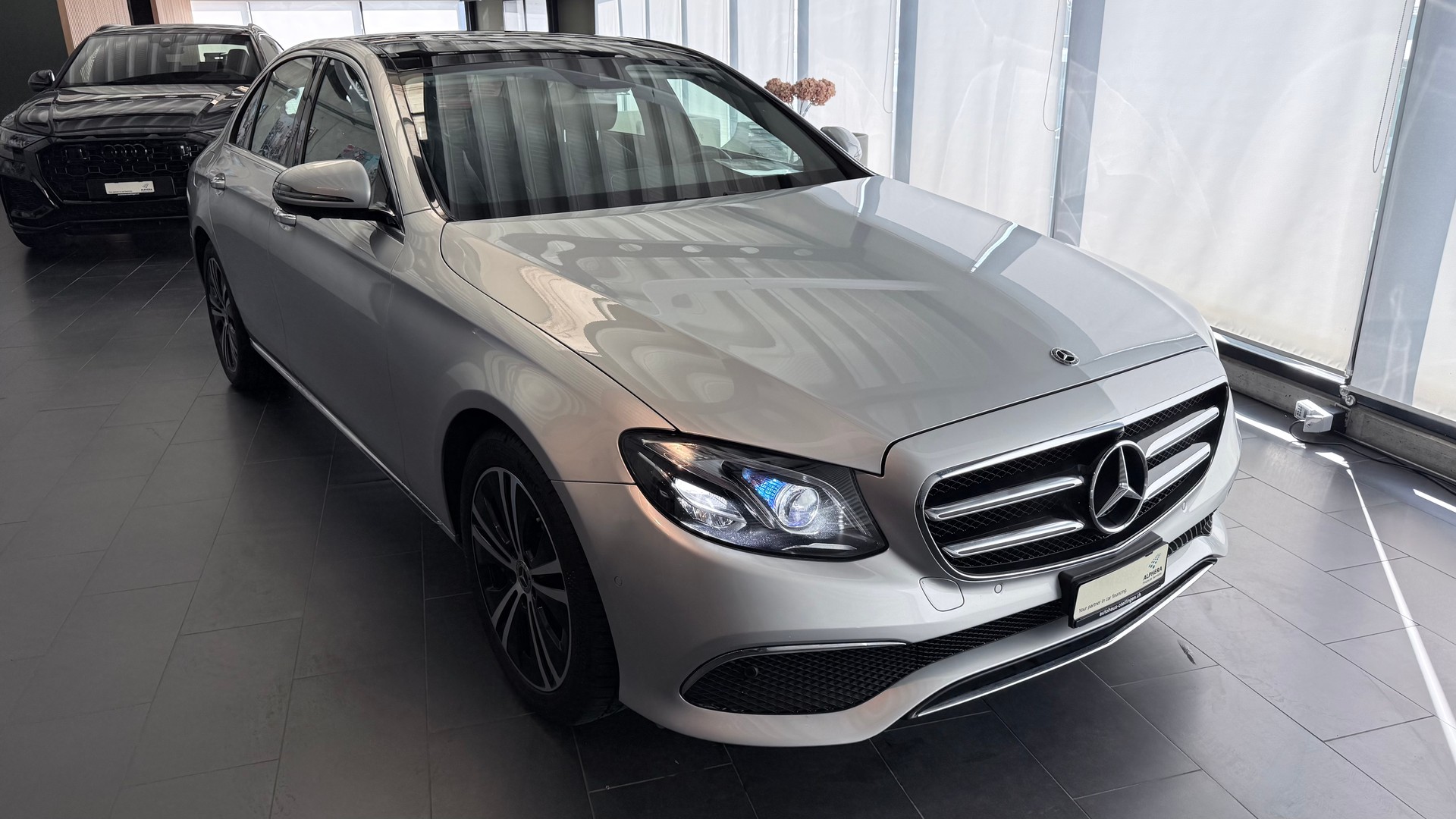 MERCEDES-BENZ E 450 Avantgarde 4matic-image-24
