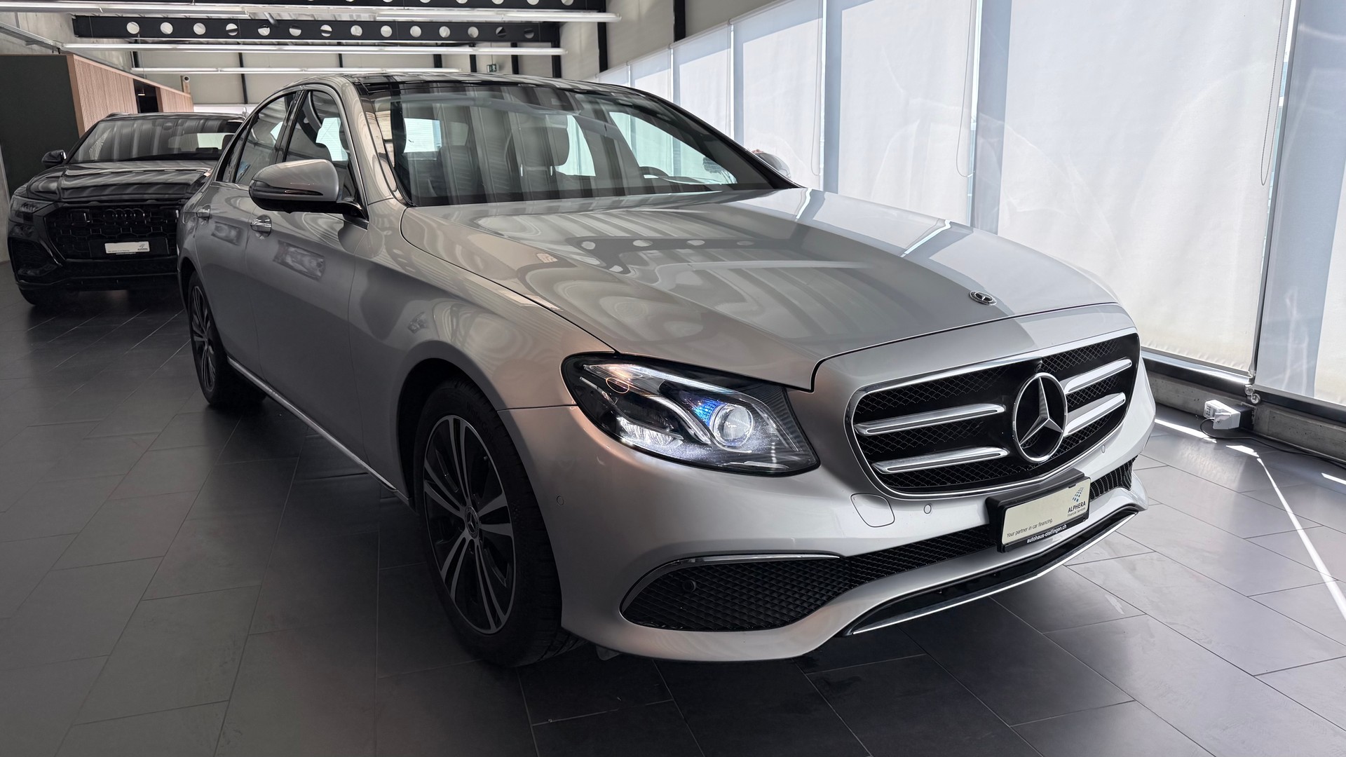 MERCEDES-BENZ E 450 Avantgarde 4matic-image-25