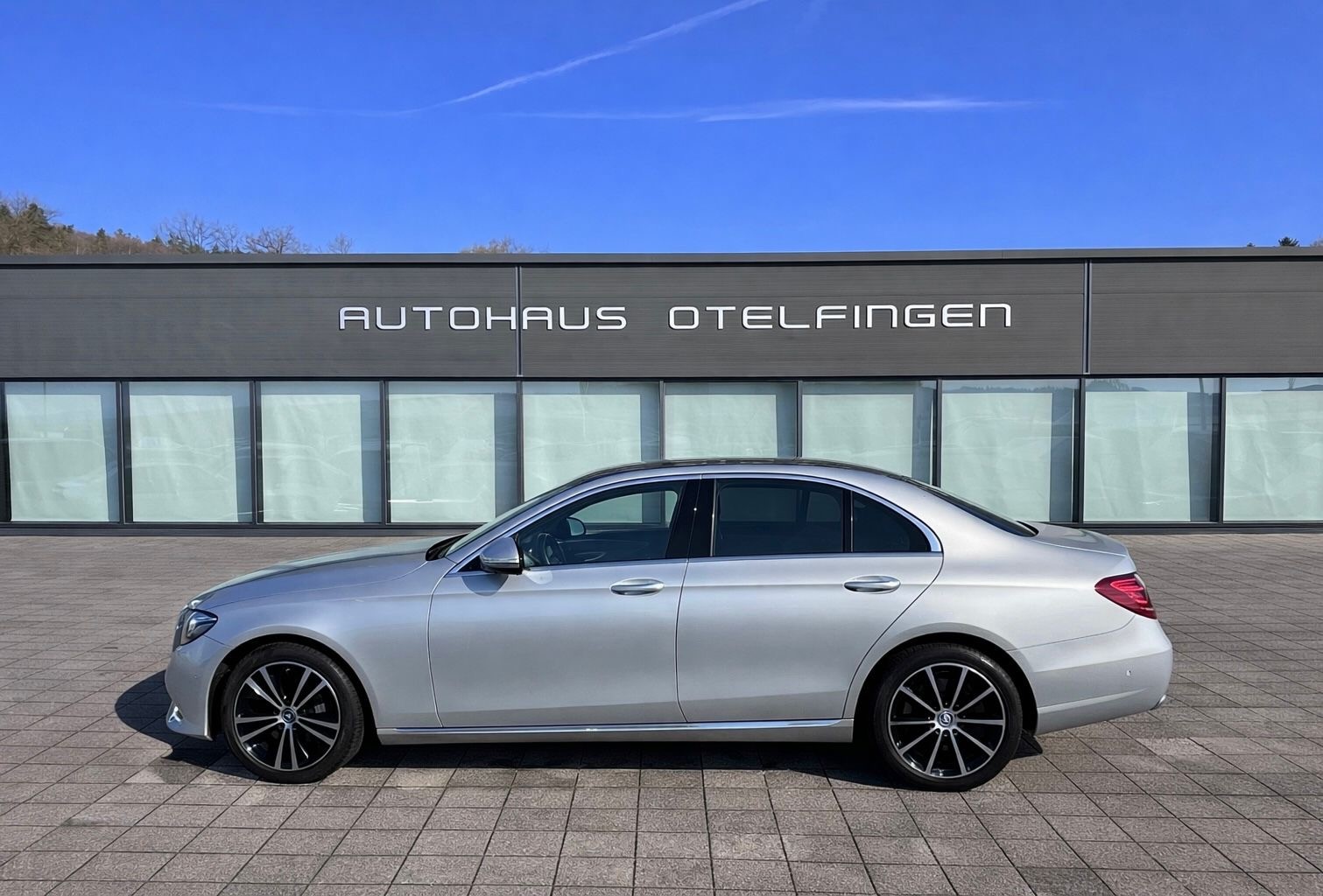 MERCEDES-BENZ E 450 Avantgarde 4matic-image-0