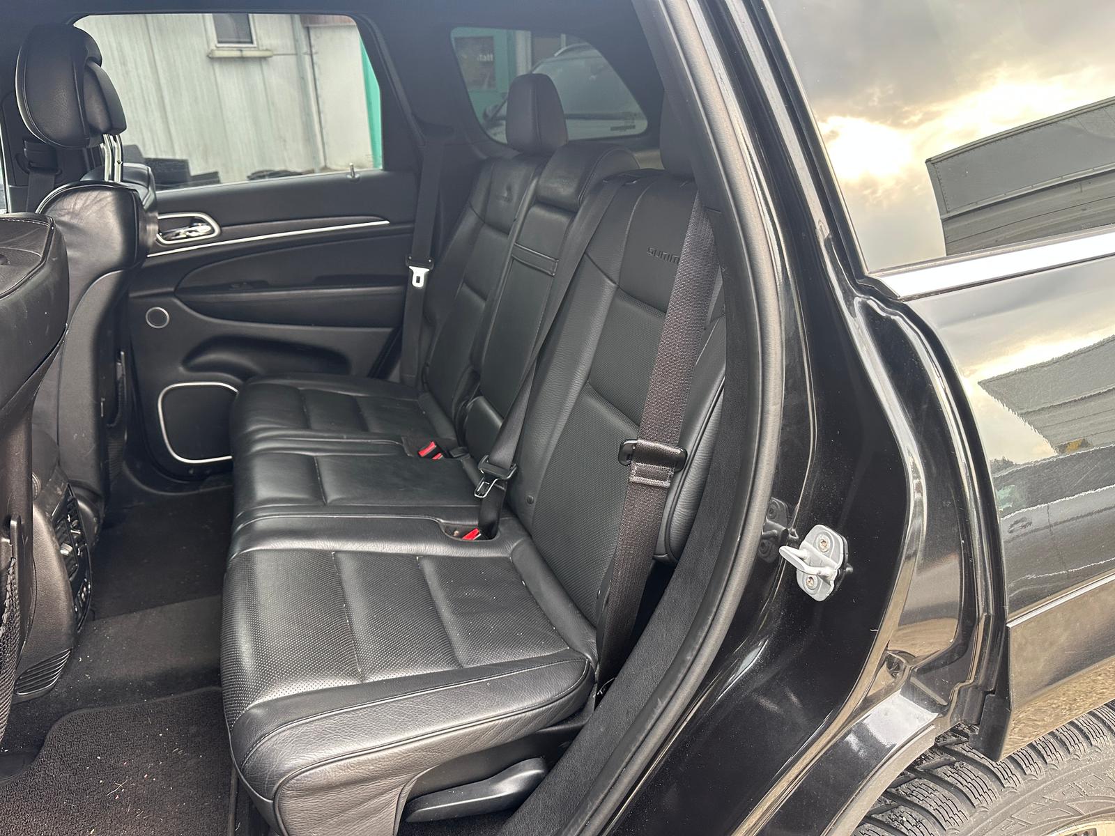 JEEP Grand Cherokee 3.0 CRD Summit Automatic-image-12