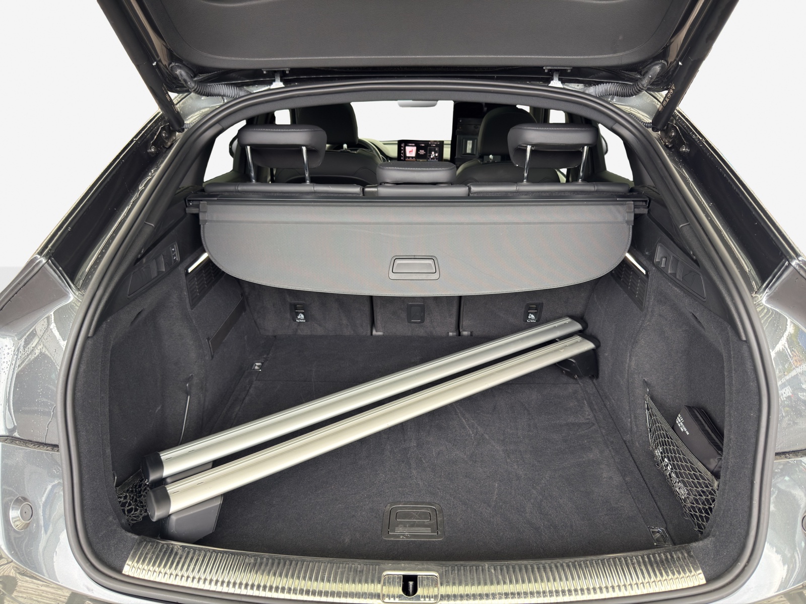AUDI Q5 Sportback 40 TDI Blackedition quattro S-tronic-image-12
