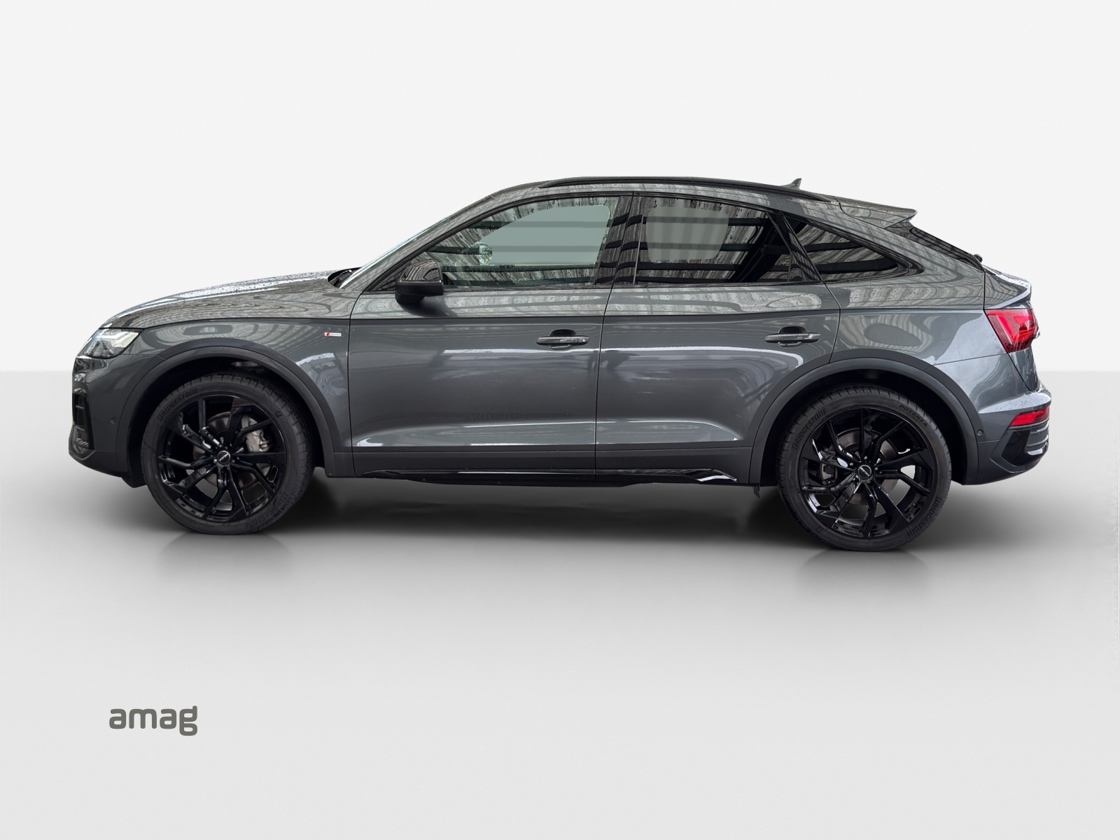 AUDI Q5 Sportback 40 TDI Blackedition quattro S-tronic-image-1