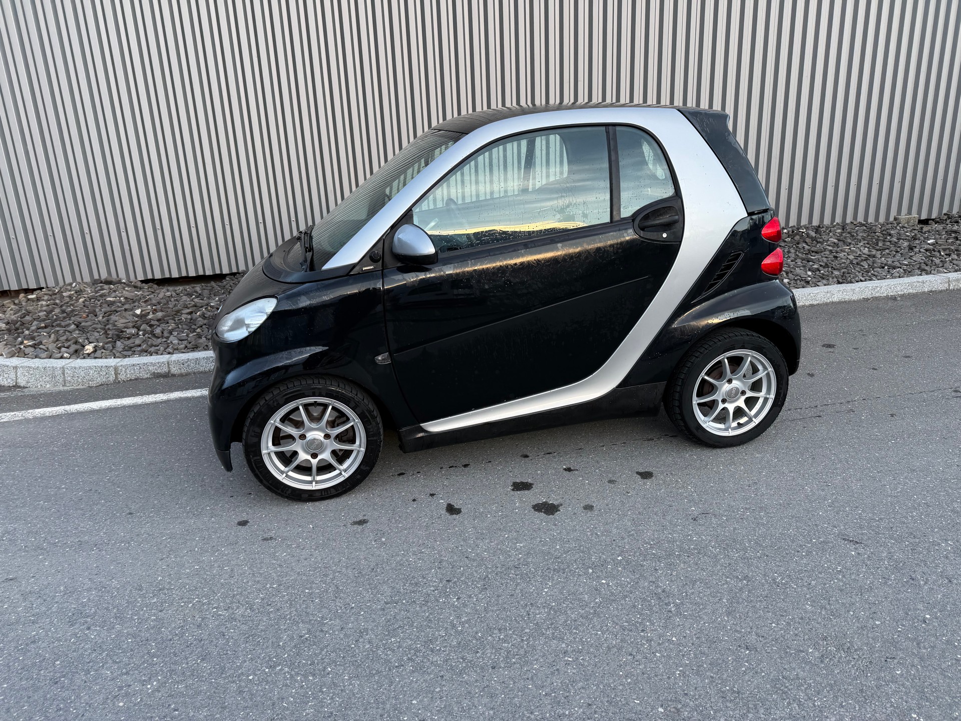 SMART fortwo pure mhd softouch-showroom-element-1
