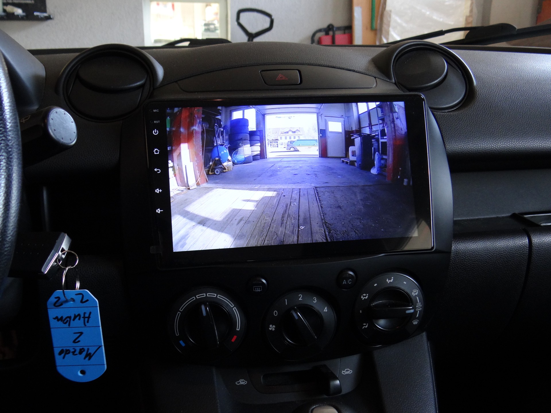 MAZDA 2 1.5i 16V City1 Automatic-image-10
