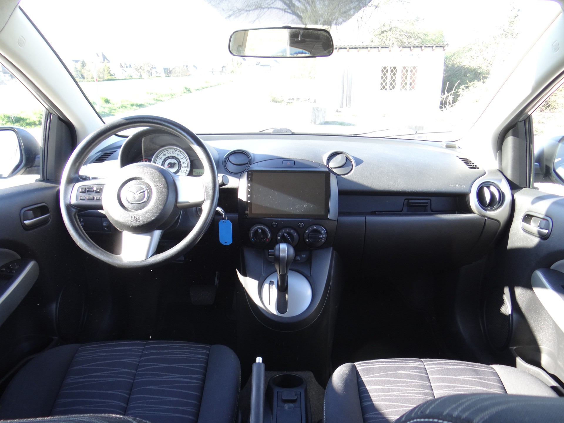 MAZDA 2 1.5i 16V City1 Automatic-image-6