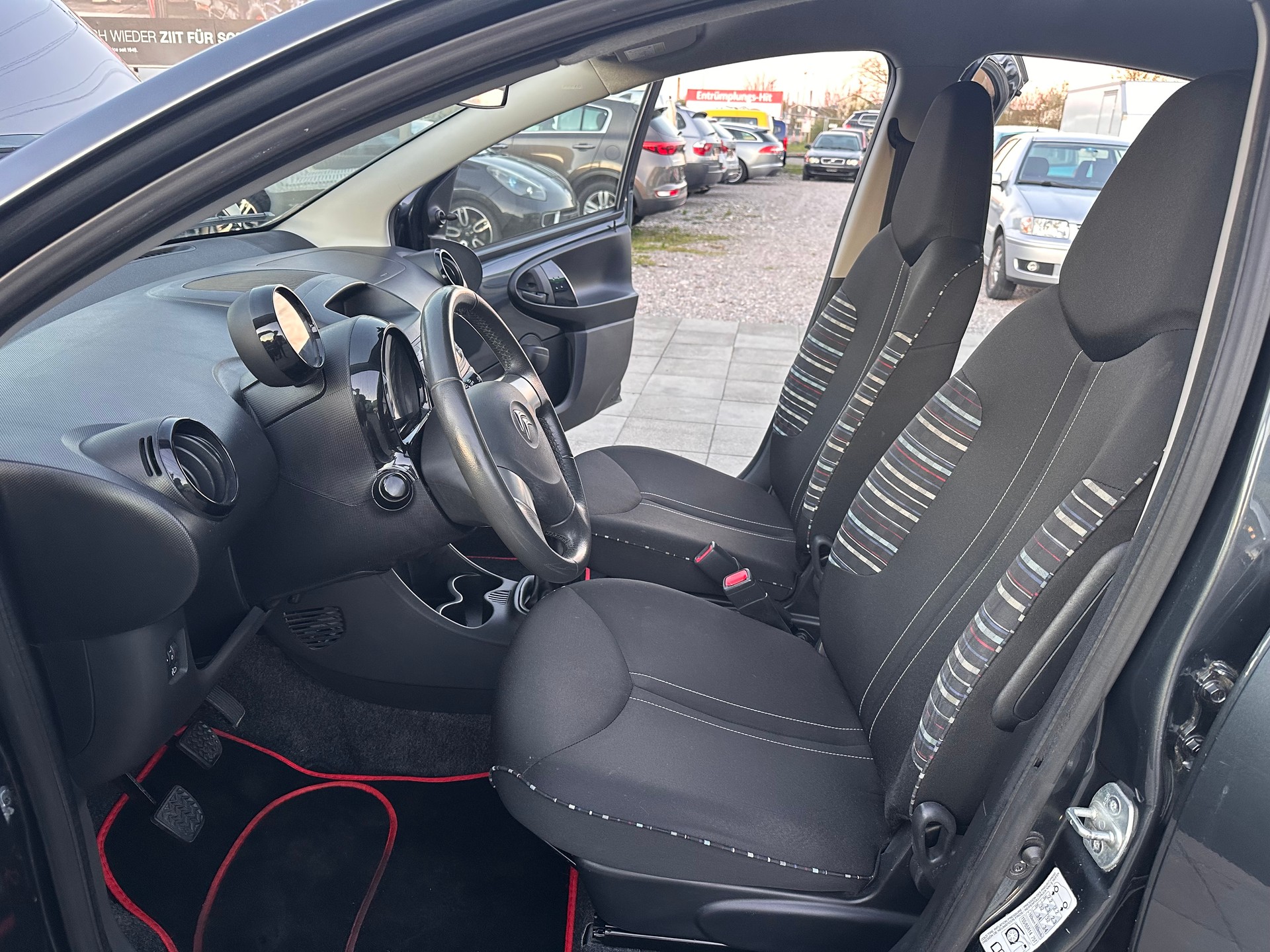 CITROEN C1 1.0i Exclusive-image-10