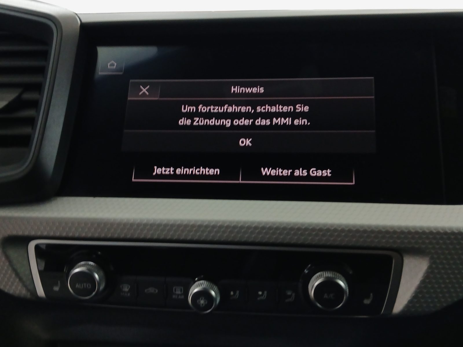 AUDI A1 Sportback 30 TFSI S Line Attraction S-tronic-image-10