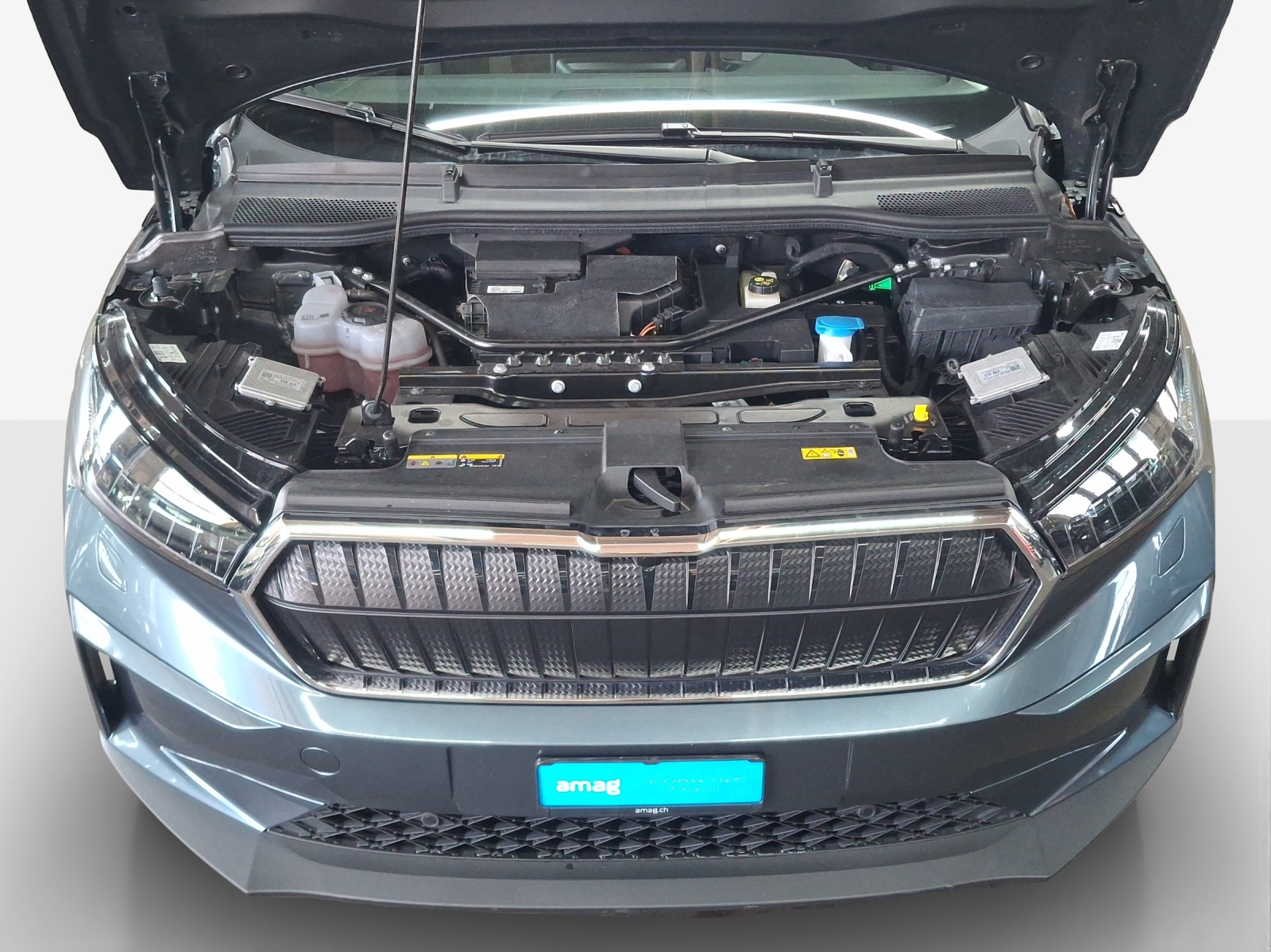 SKODA Enyaq iV 60-image-16