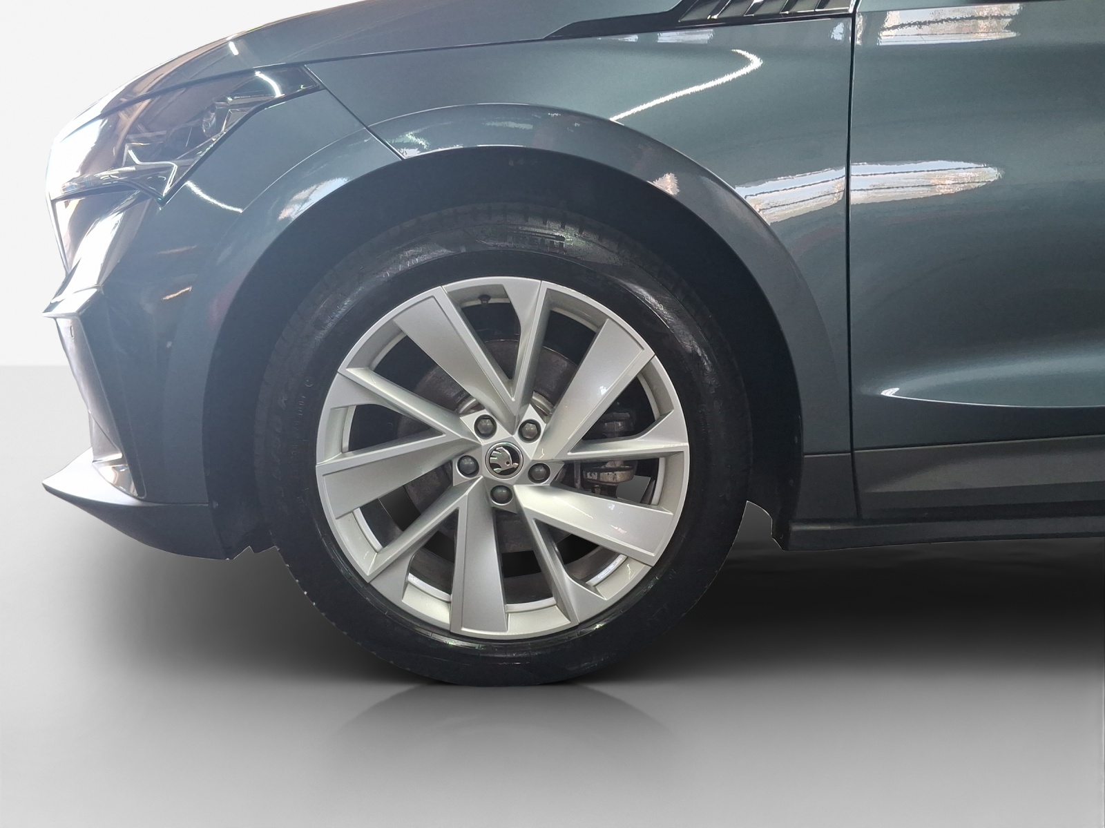 SKODA Enyaq iV 60-image-15