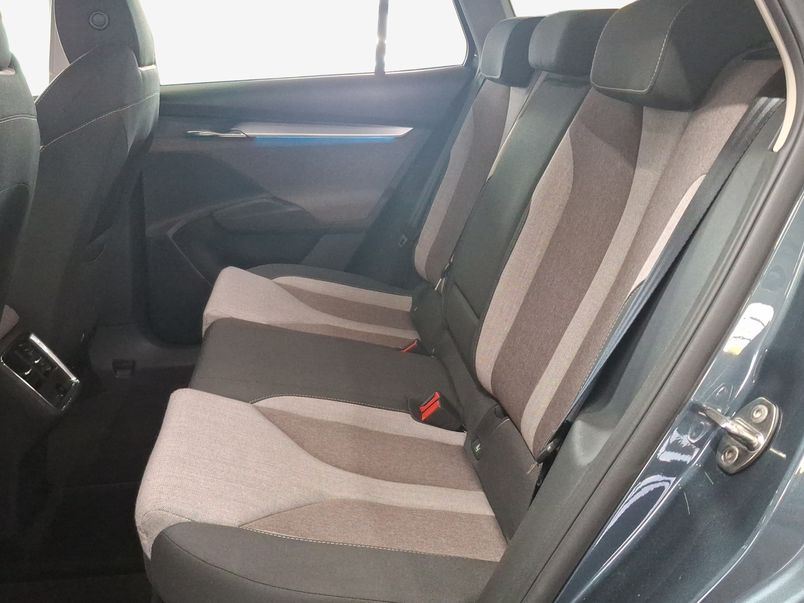 SKODA Enyaq iV 60-image-12