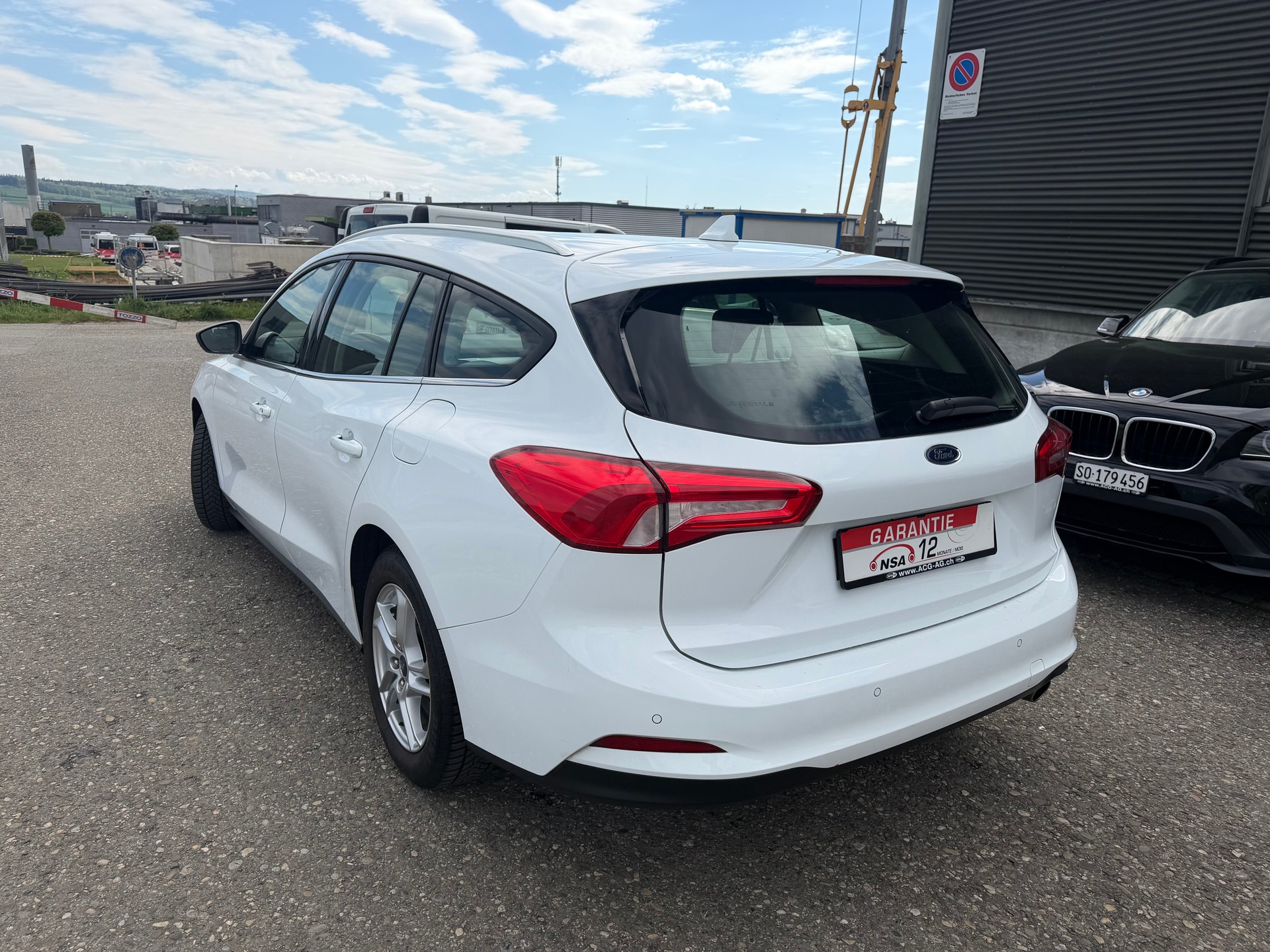 FORD Focus 1.5 TDCi Trend Automatic ** Gr. Navi * Klima * PDC V&H * Tempomat * Frisch Ab MFK-image-10