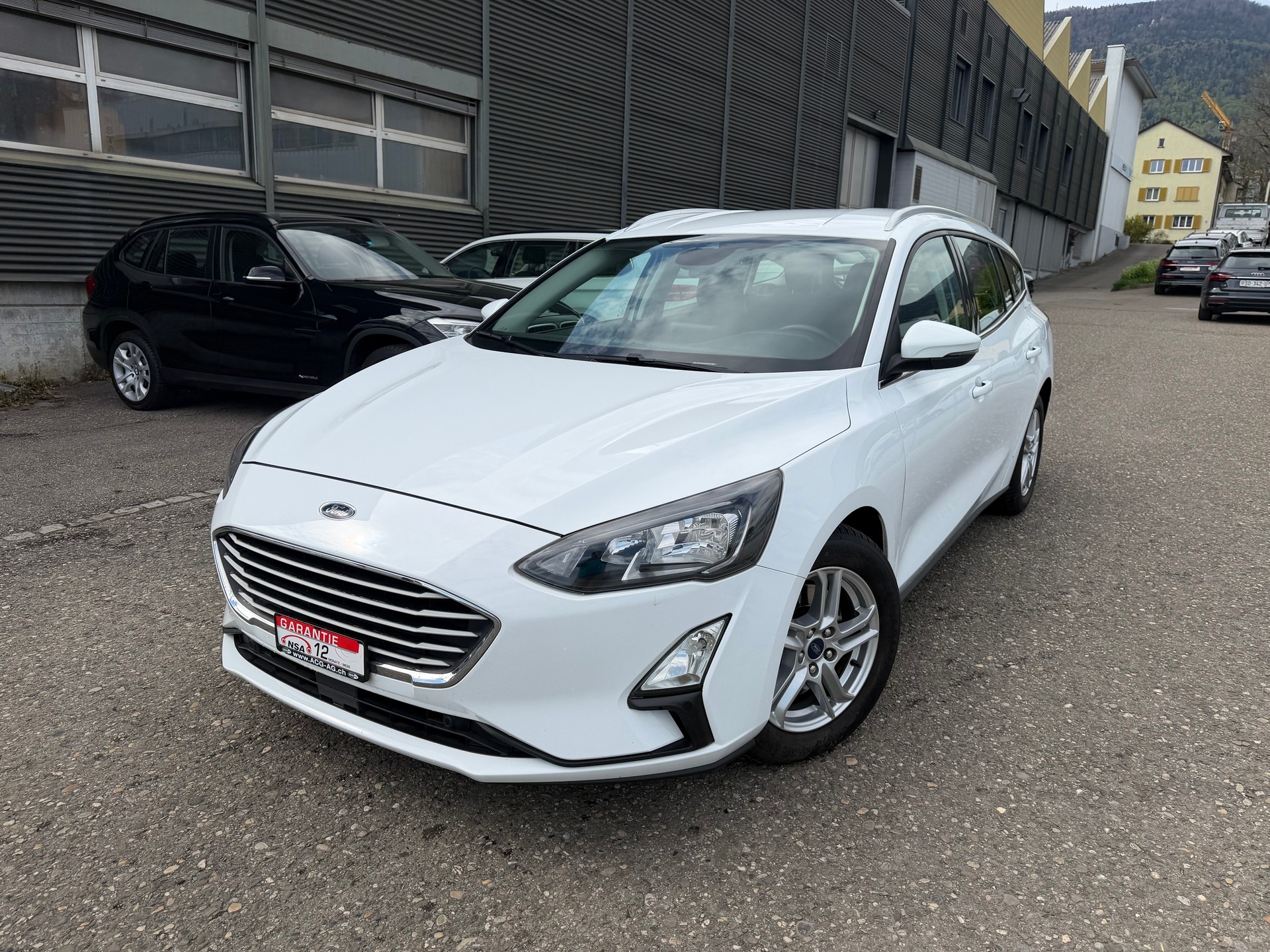 FORD Focus 1.5 TDCi Trend Automatic ** Gr. Navi * Klima * PDC V&H * Tempomat * Frisch Ab MFK-image-0