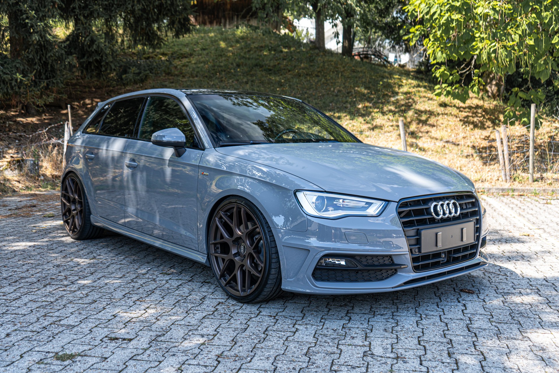 AUDI A3 Sportback 1.8 TFSI Ambition quattro S-tronic - S-Line-image-1