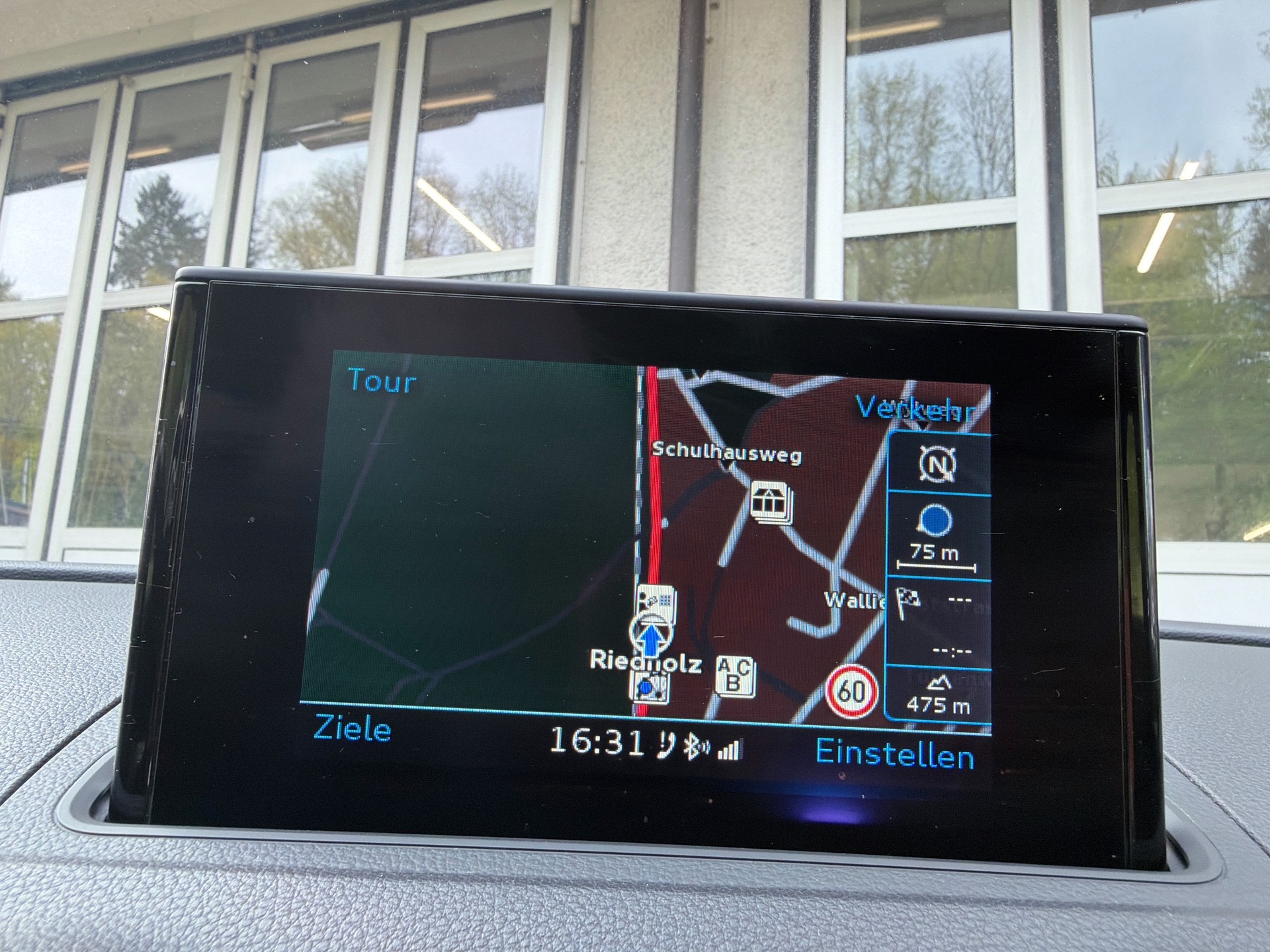 AUDI A3 Sportback 2.0 TDI Ambition quattro S-tronic-image-17
