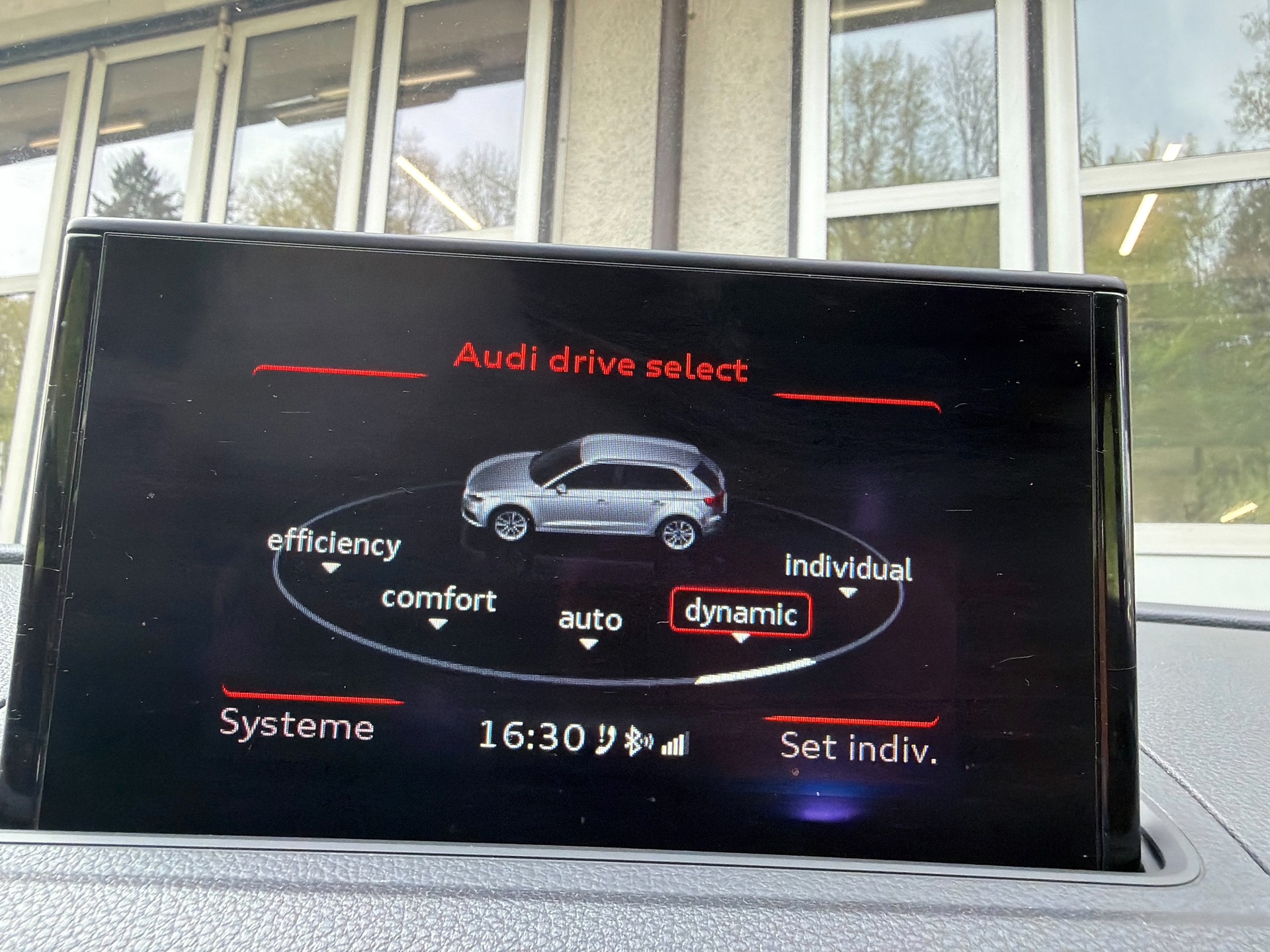 AUDI A3 Sportback 2.0 TDI Ambition quattro S-tronic-image-19
