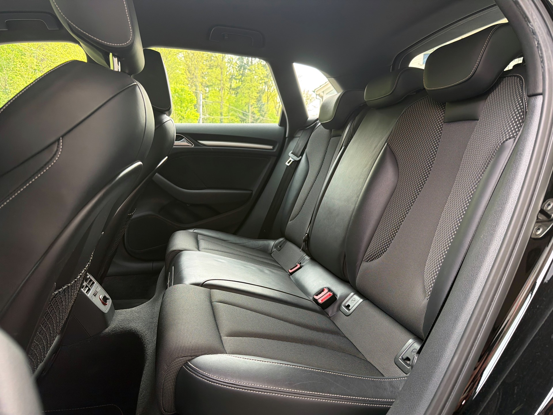 AUDI A3 Sportback 2.0 TDI Ambition quattro S-tronic-image-23