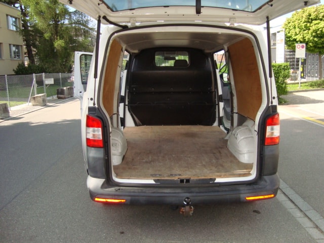 VW T5 2.0 TDI-image-12