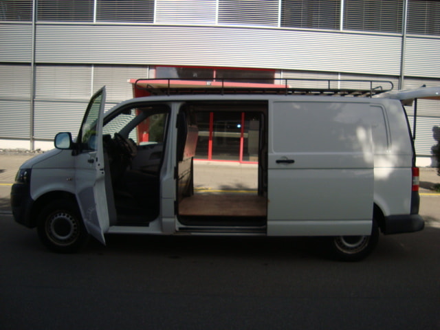 VW T5 2.0 TDI-image-13