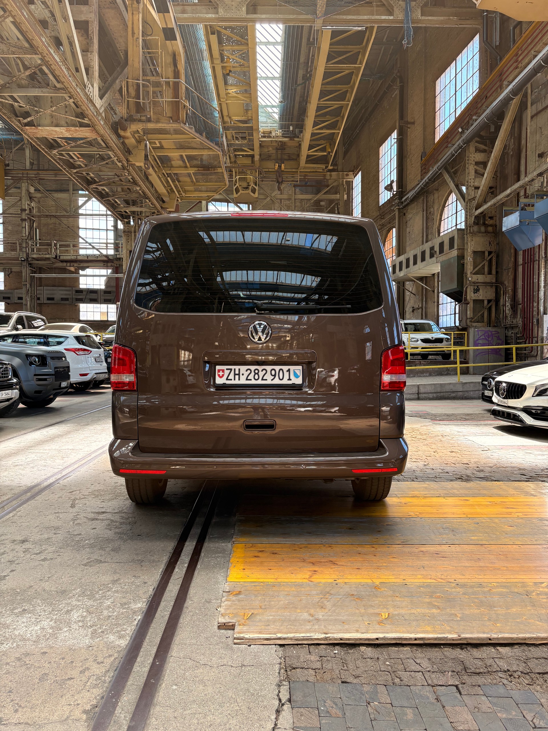 VW T5.2 MULTIVAN 2.0 TDI 140 BMT Family DSG-image-2