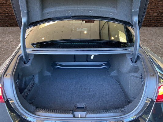 MERCEDES-BENZ E 220 d 4Matic-image-6