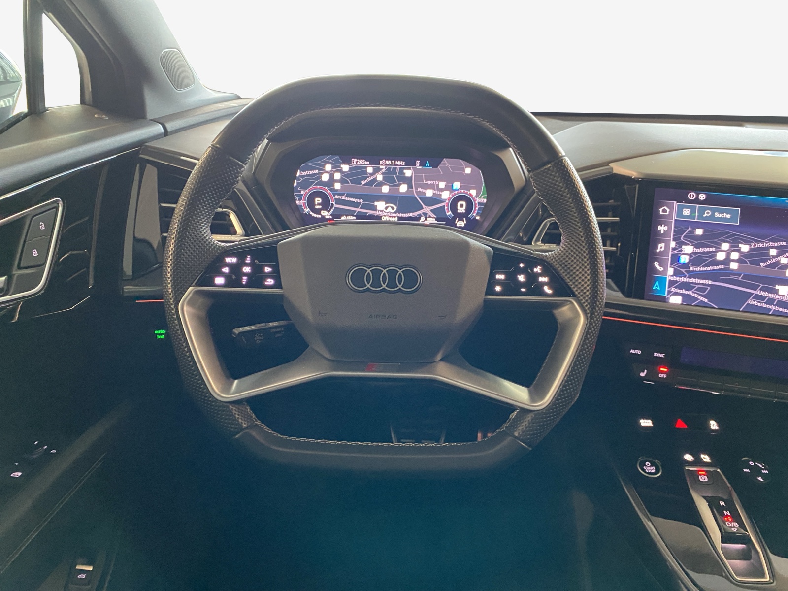 AUDI Q4 Sportback e-tron 40-image-10
