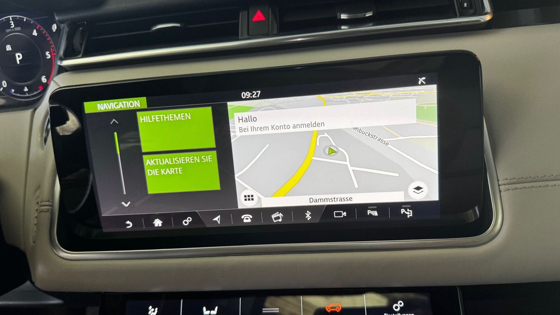 LAND ROVER Range Rover Velar 3.0 D 300 R-Dynamic HSE-image-19