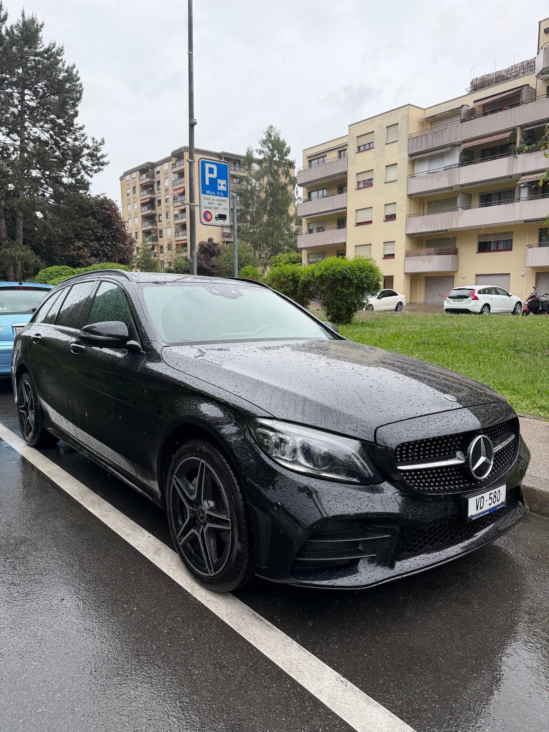 MERCEDES-BENZ C 200 Swiss Star AMG Line 4m
