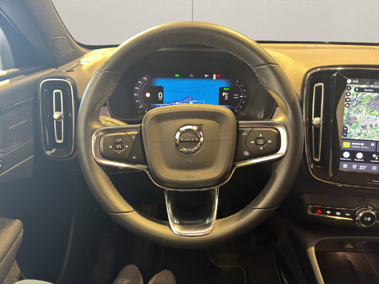 VOLVO C40 P8 Twin Recharge Ultimate AWD-image-8