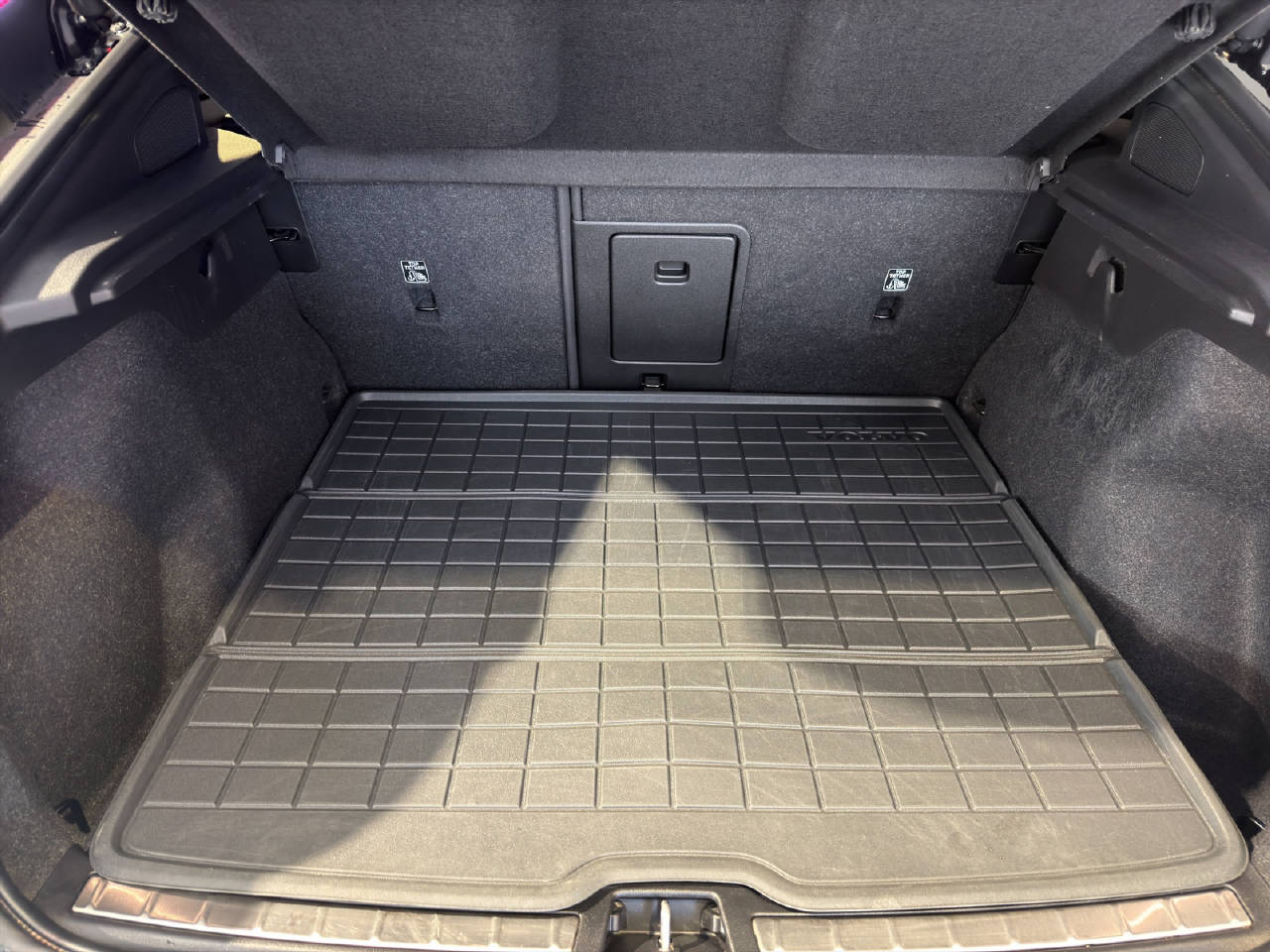 VOLVO C40 P8 Twin Recharge Ultimate AWD-image-6