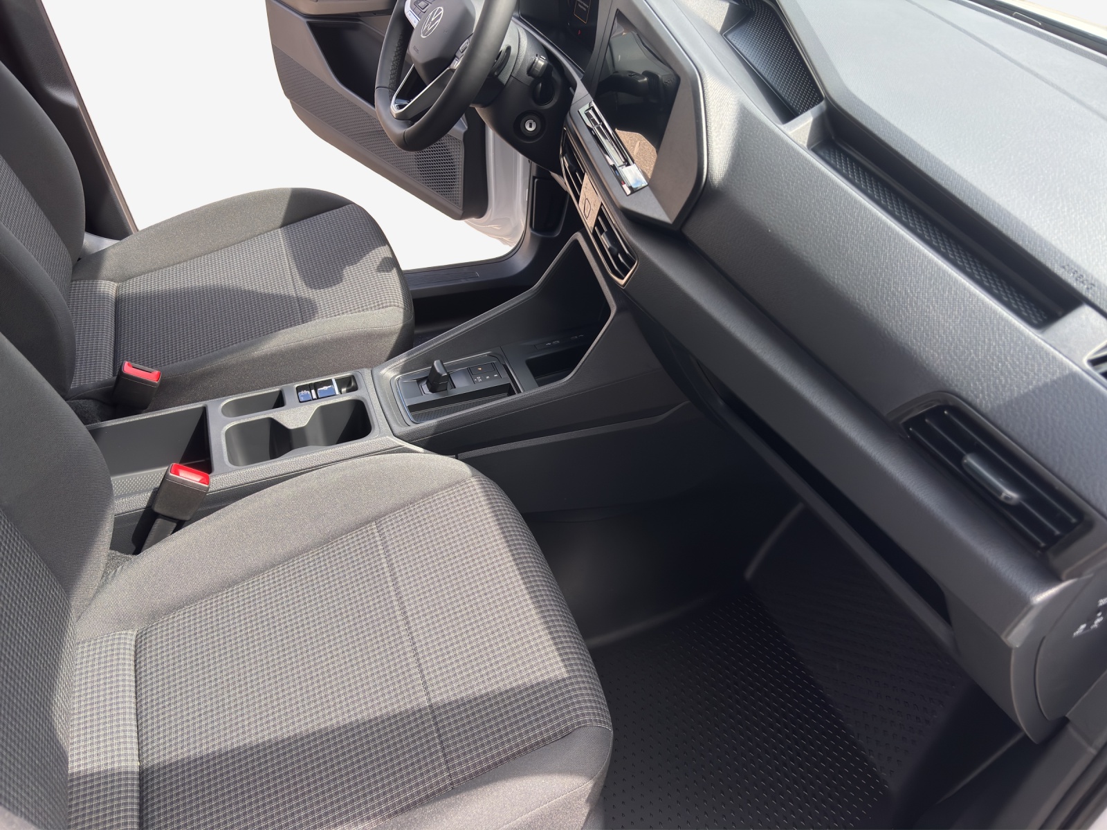 VW Caddy Cargo 1.5 TSI Entry-image-15