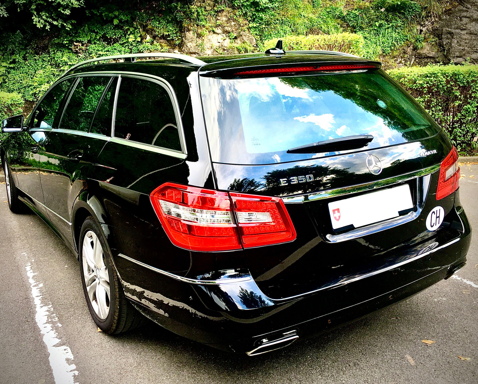 MERCEDES-BENZ E 350 V6 BlueEF Avantg. 4matic