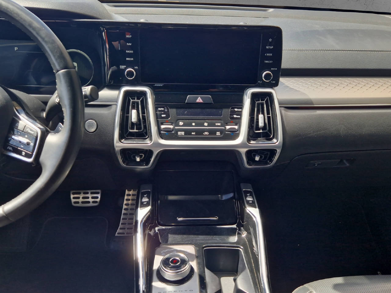 KIA Sorento 1.6 T-GDi Plug-in Hybrid-image-8