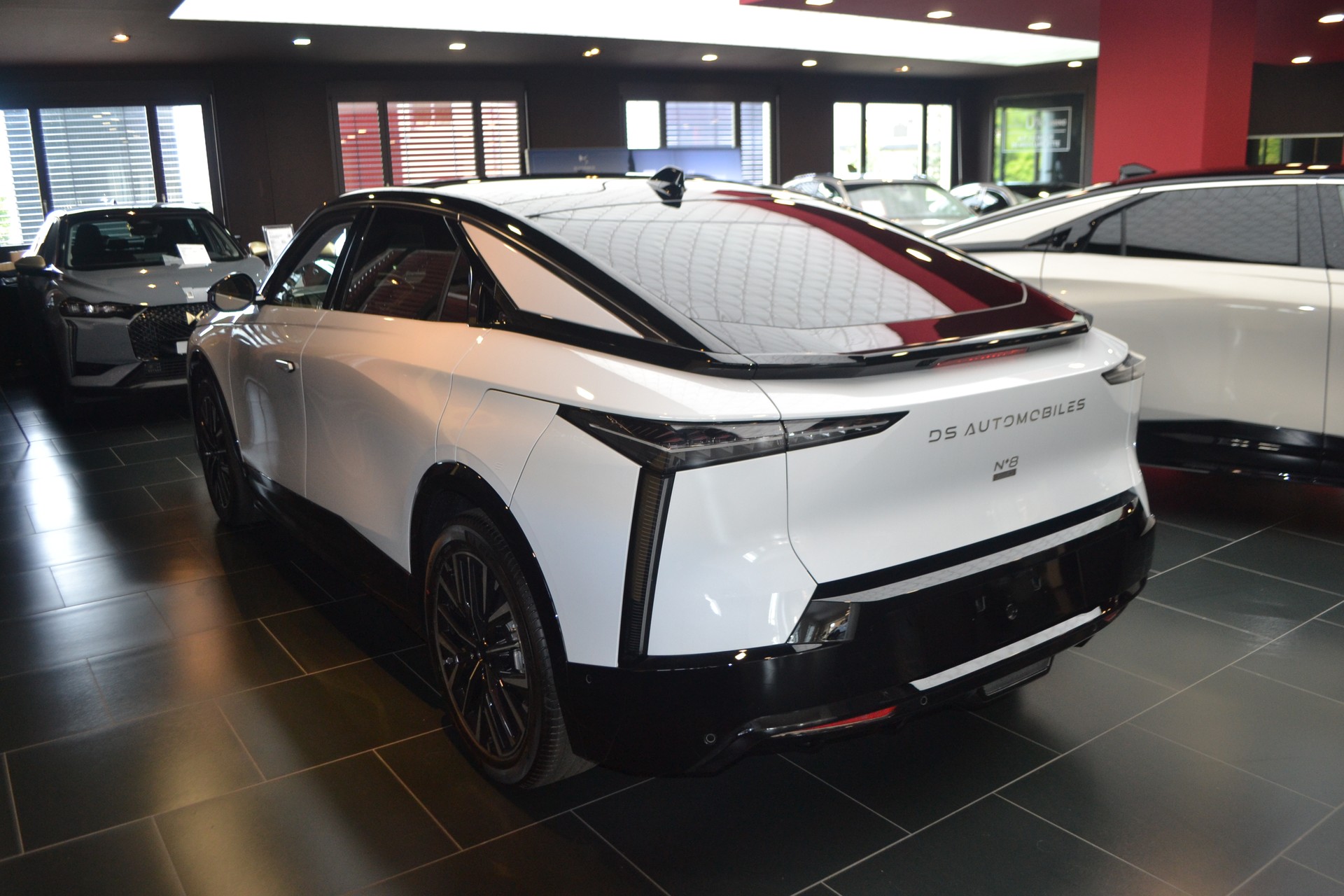 DS AUTOMOBILES E-Tense Étoile 4x4-image-3