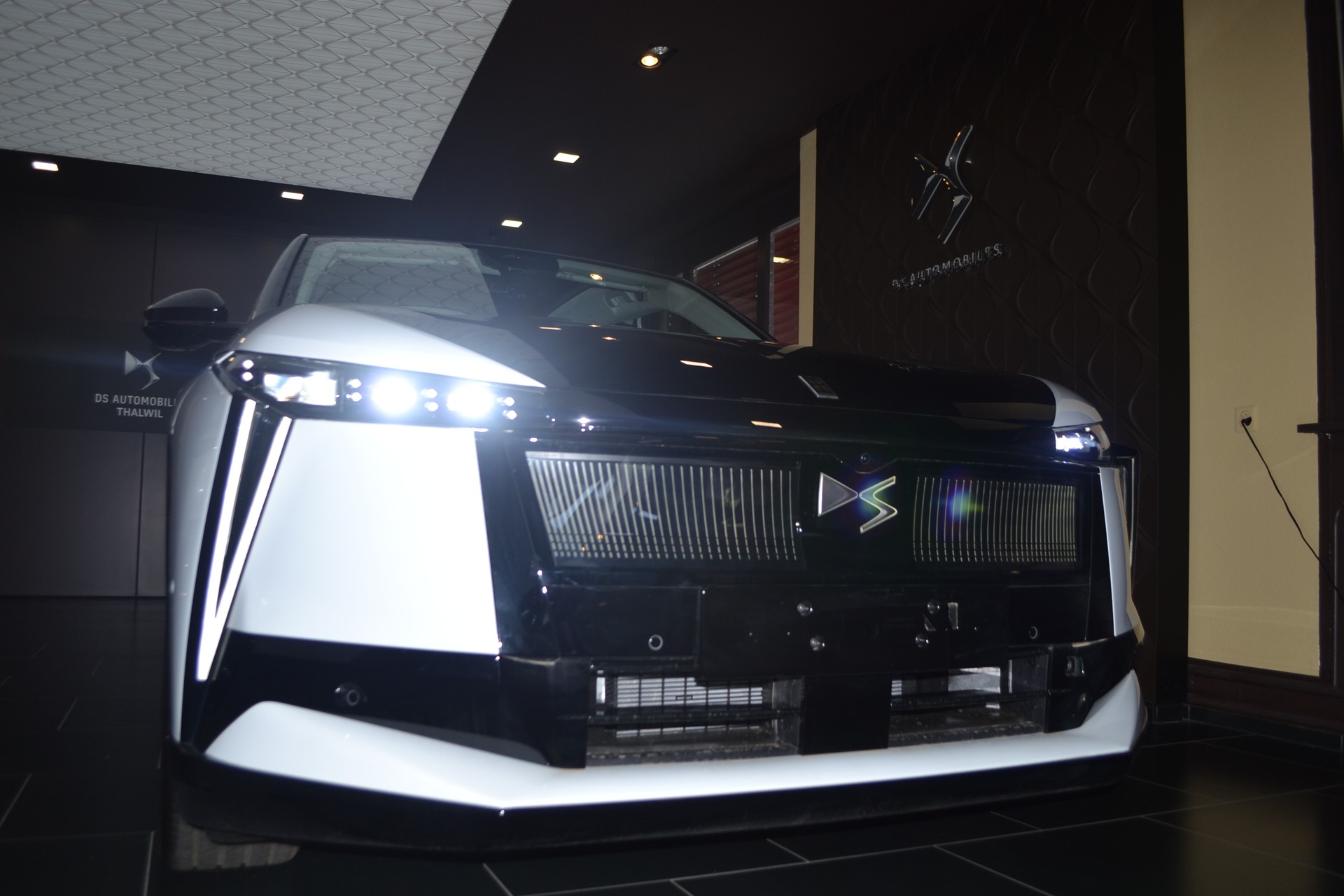 DS AUTOMOBILES E-Tense Étoile 4x4-image-11