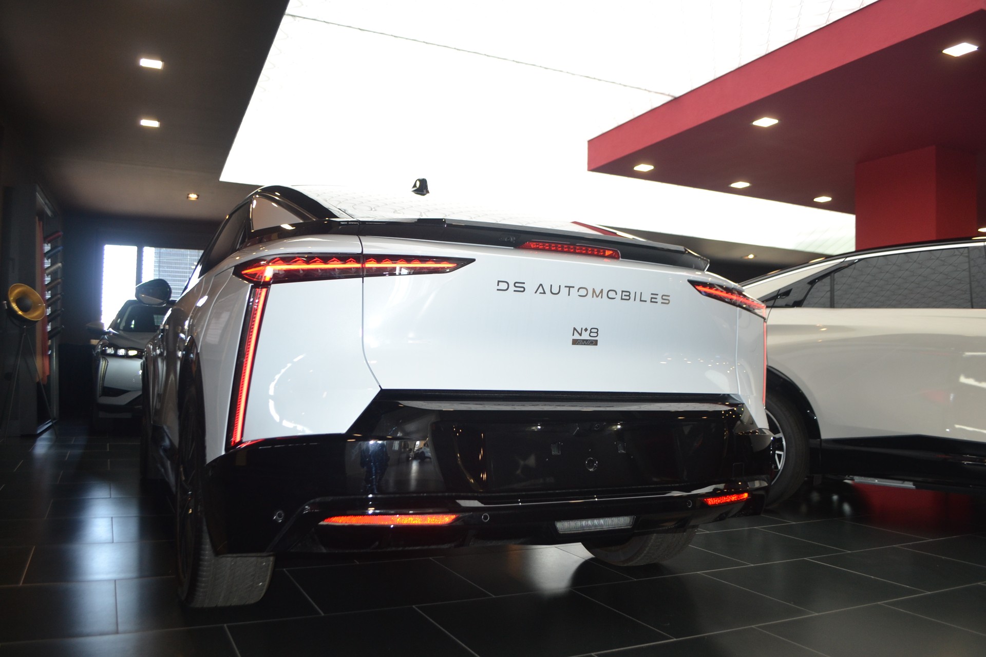 DS AUTOMOBILES E-Tense Étoile 4x4-image-12