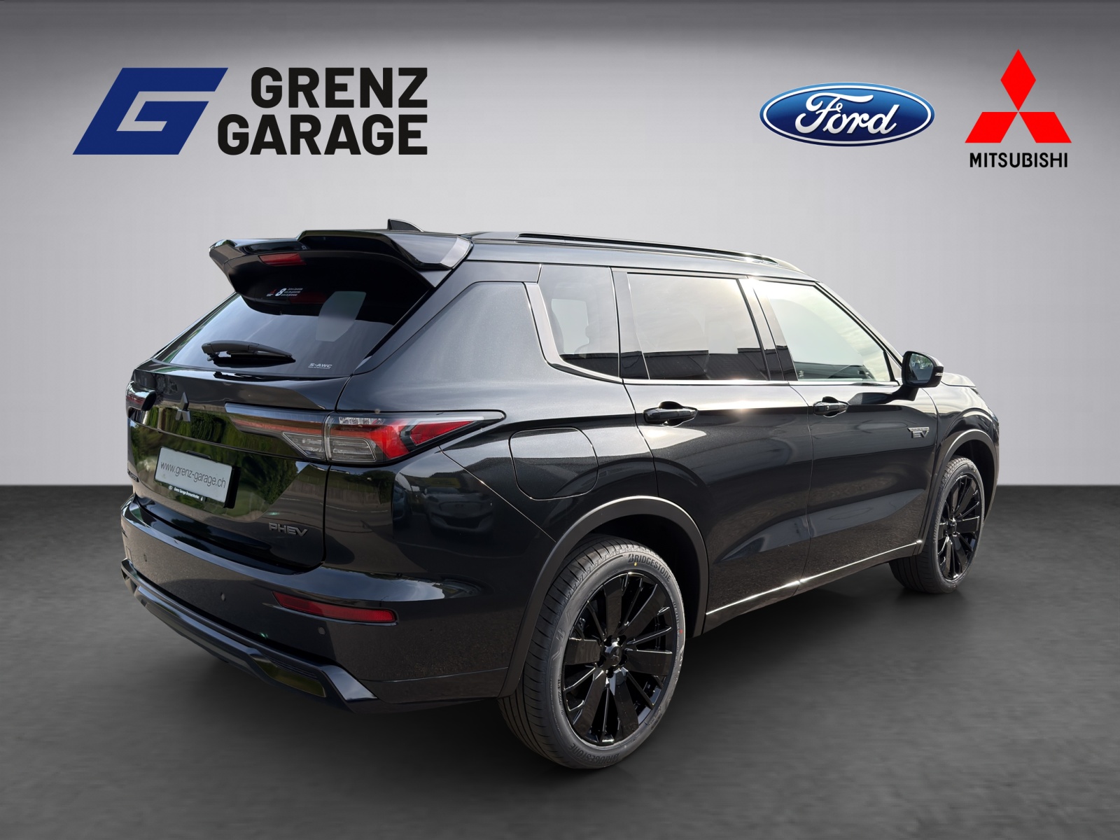 MITSUBISHI Outlander 2.4 PHEV Sport 4x4-image-5