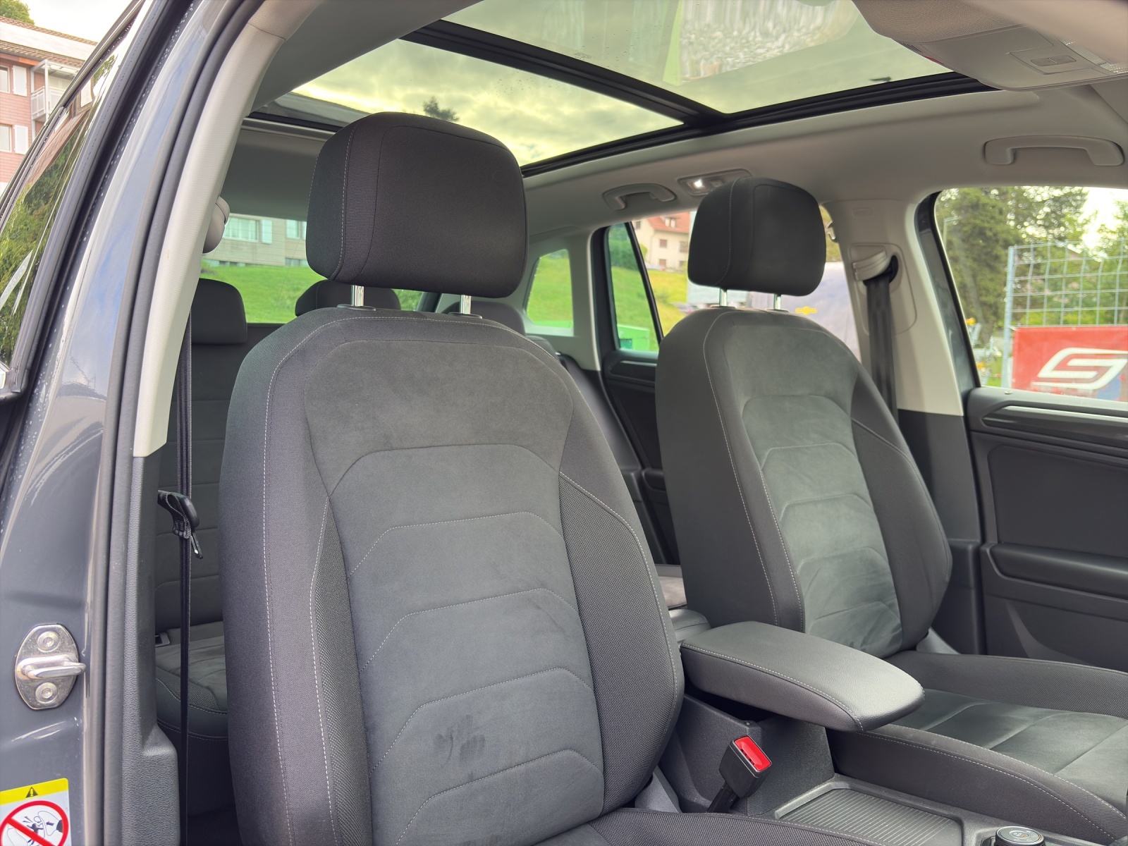 VW Tiguan 2.0 TSI Elegance DSG-image-6