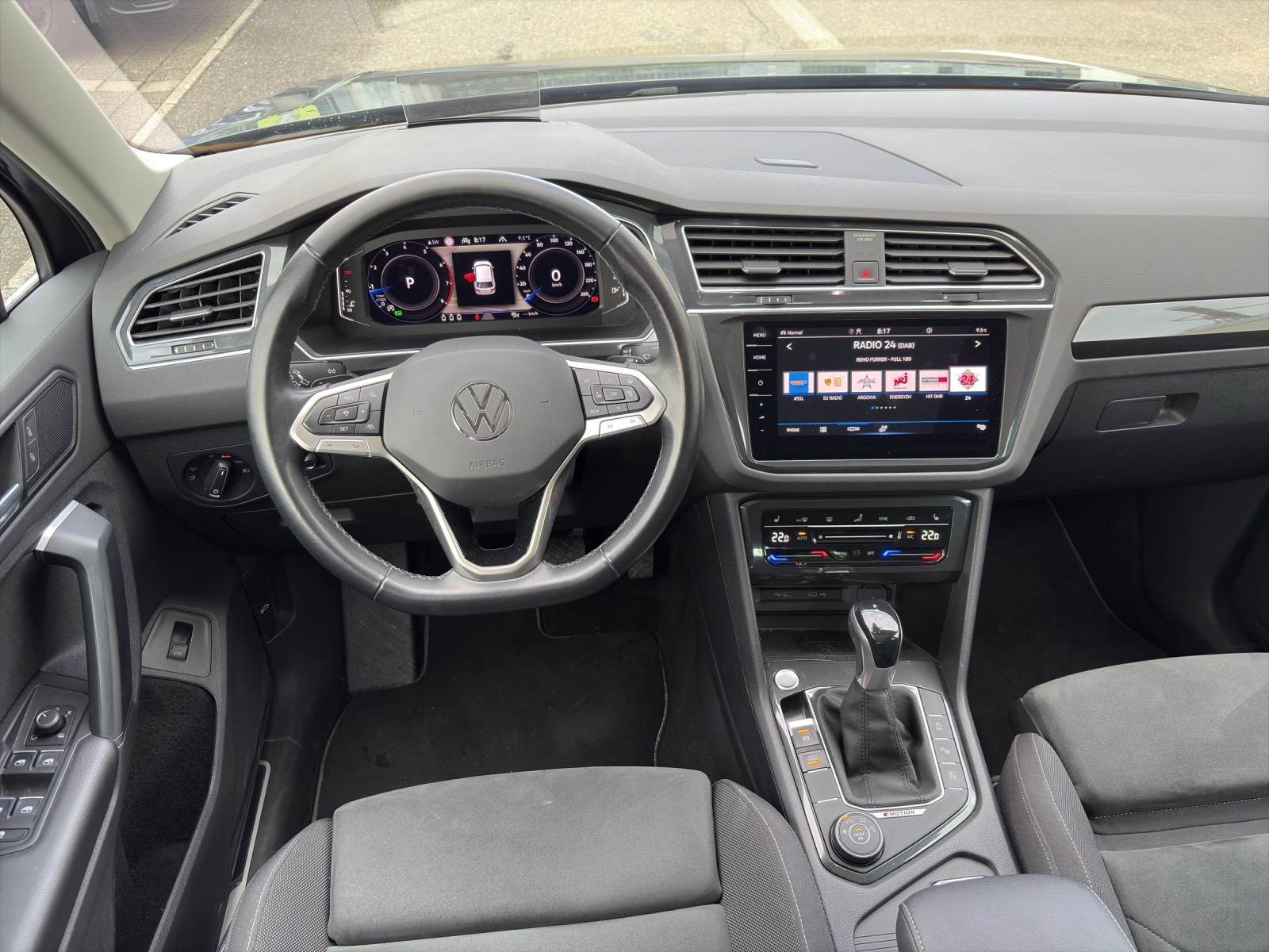 VW Tiguan 2.0 TSI Elegance DSG-image-9