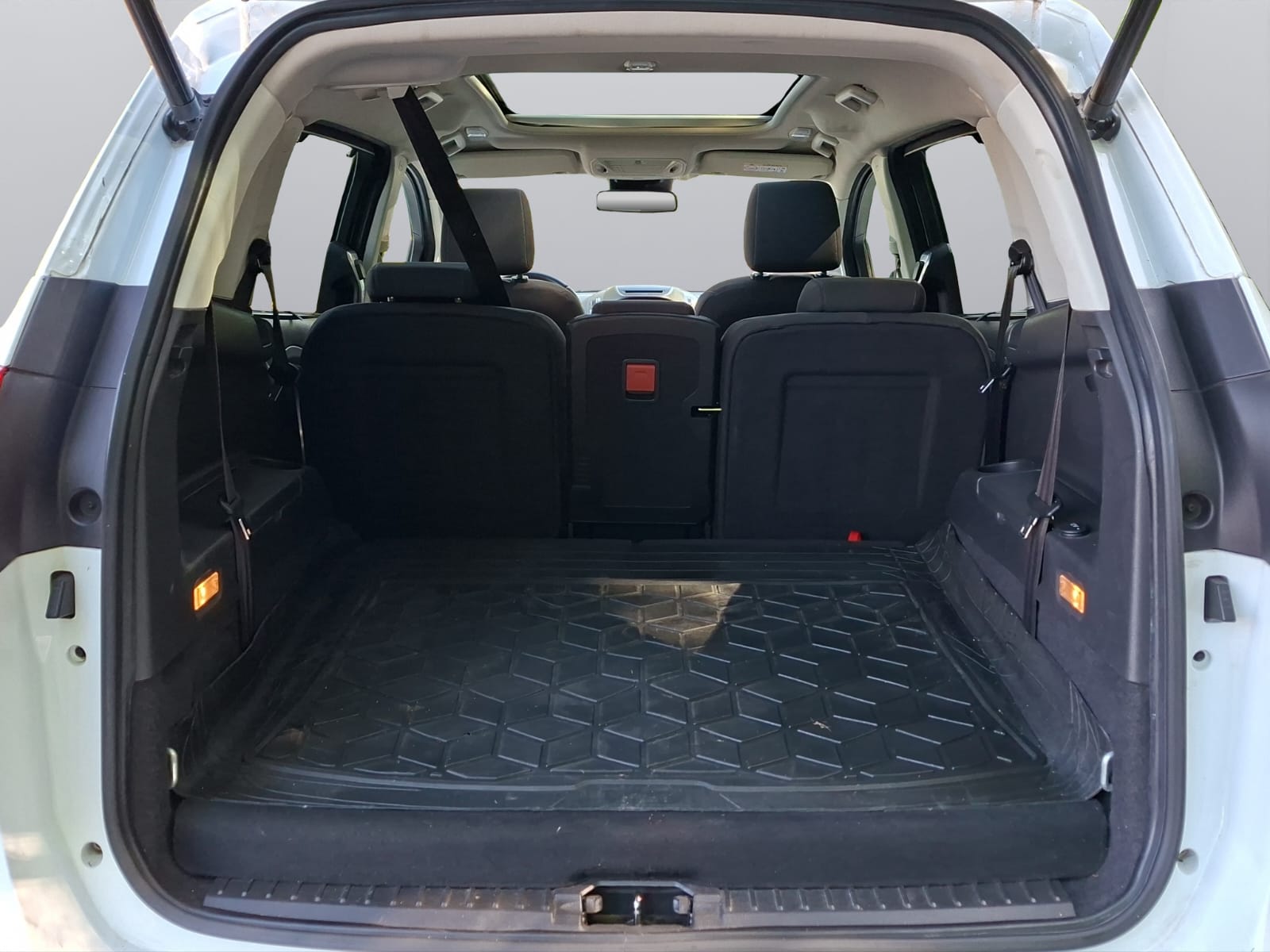 FORD GrC-Max 1.5 SCTi Titanium-image-6