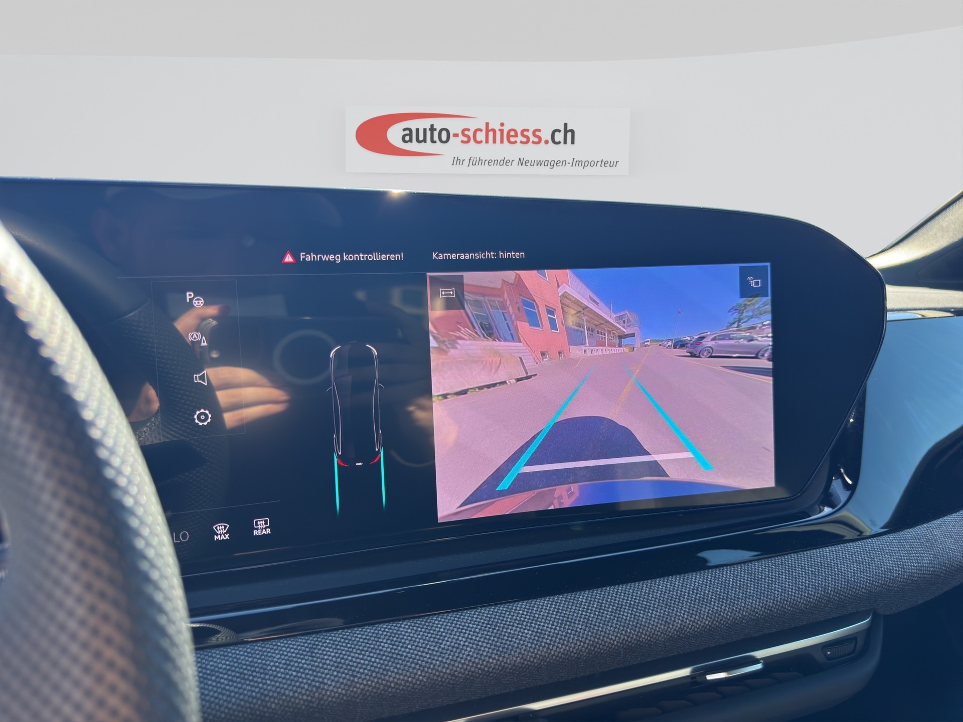 AUDI A5 2.0TFSI S-Line-image-11