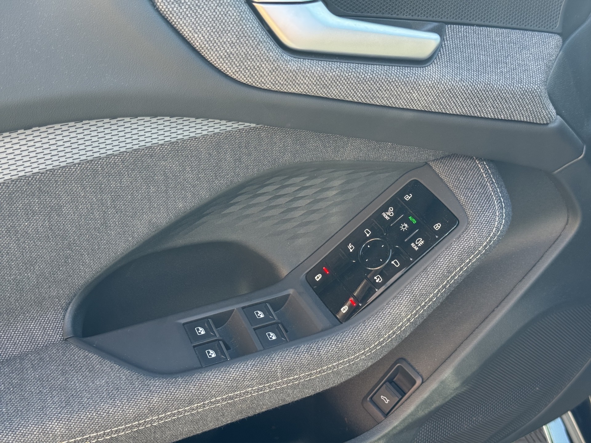 AUDI A5 2.0TFSI S-Line-image-7