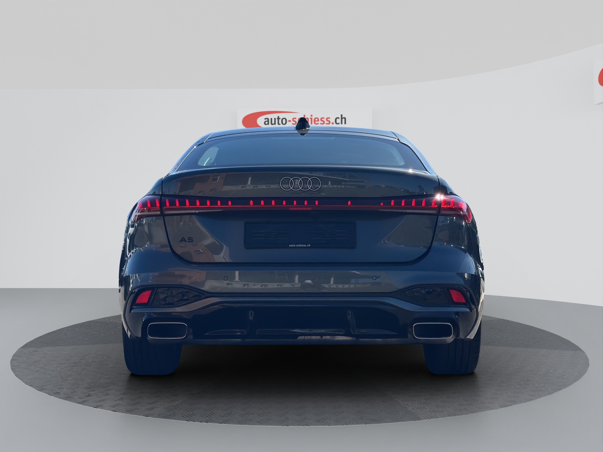 AUDI A5 2.0TFSI S-Line-image-3